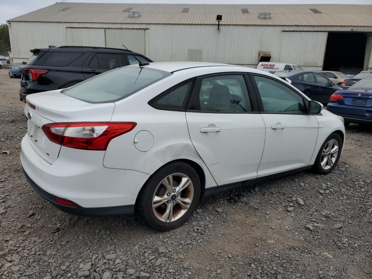 2014 Ford Focus Se White vin: 1FADP3F2XEL226839
