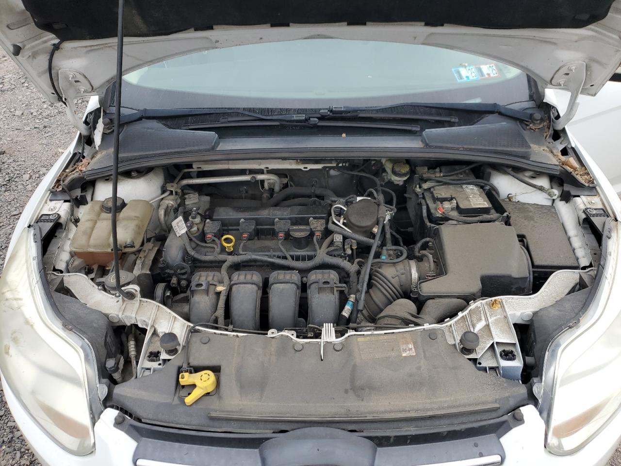2014 Ford Focus Se White vin: 1FADP3F2XEL226839