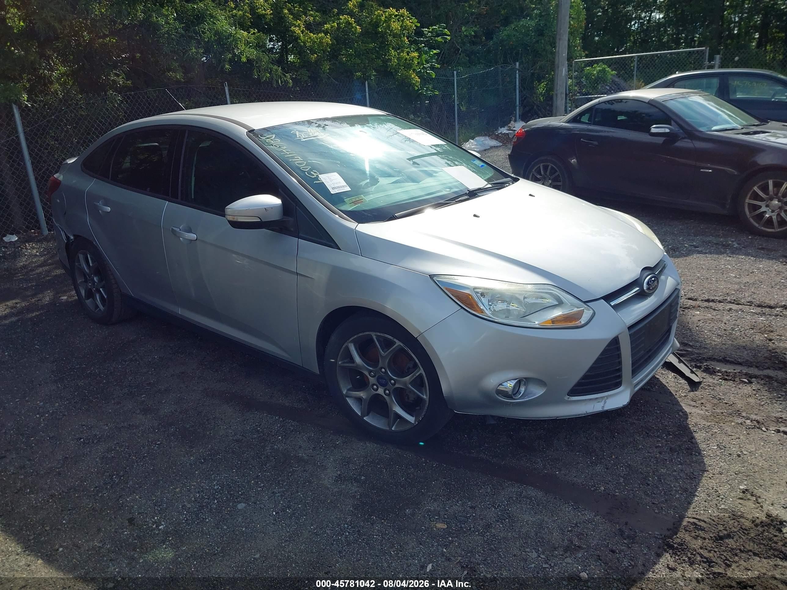 2014 Ford Focus Se Silver vin: 1FADP3F2XEL234021