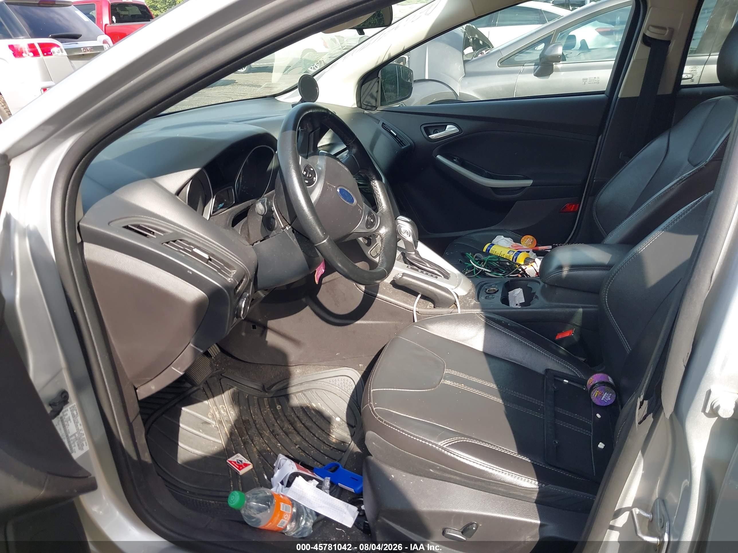 2014 Ford Focus Se Silver vin: 1FADP3F2XEL234021