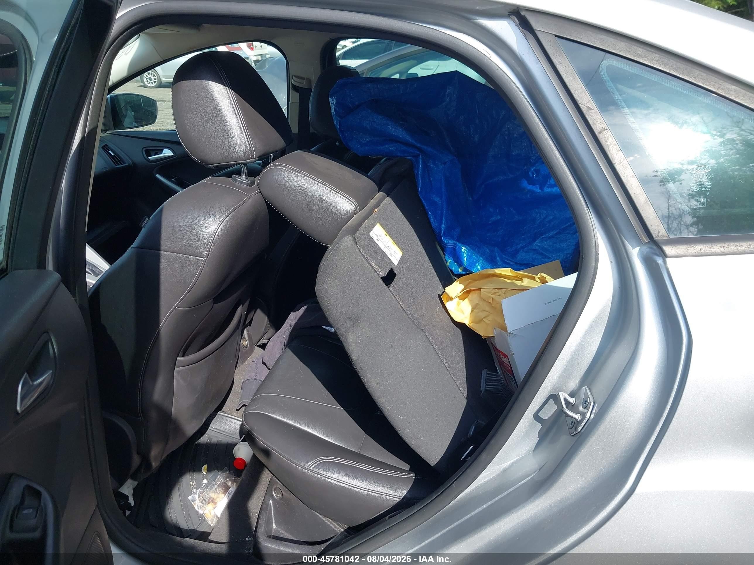 2014 Ford Focus Se Silver vin: 1FADP3F2XEL234021