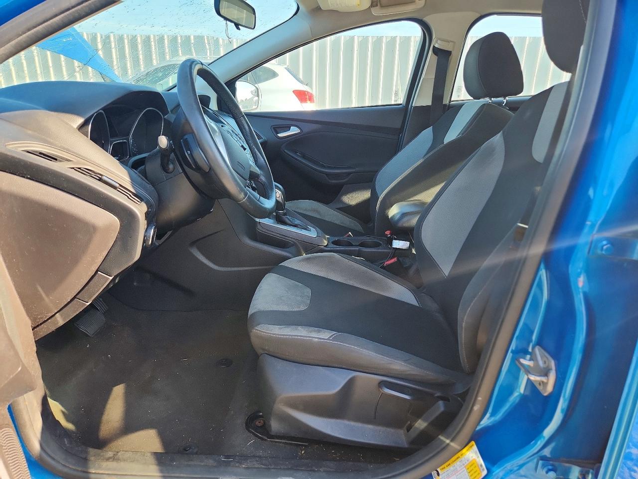 2014 Ford Focus Se Blue vin: 1FADP3F2XEL235539