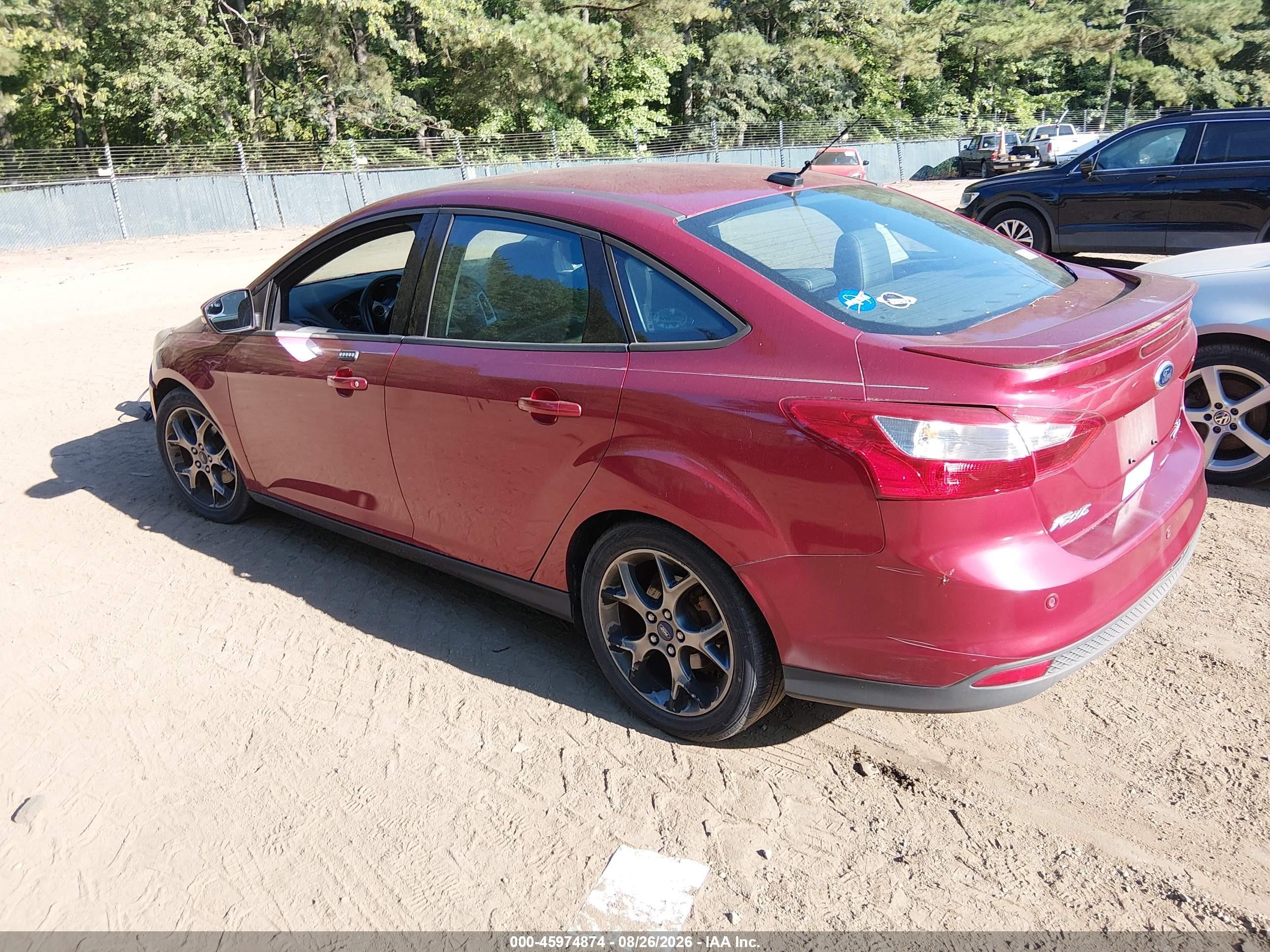2014 Ford Focus Se Red vin: 1FADP3F2XEL241406