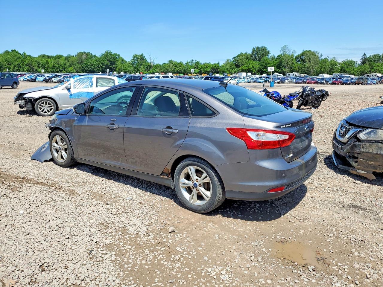 2014 Ford Focus Se Gray vin: 1FADP3F2XEL243219