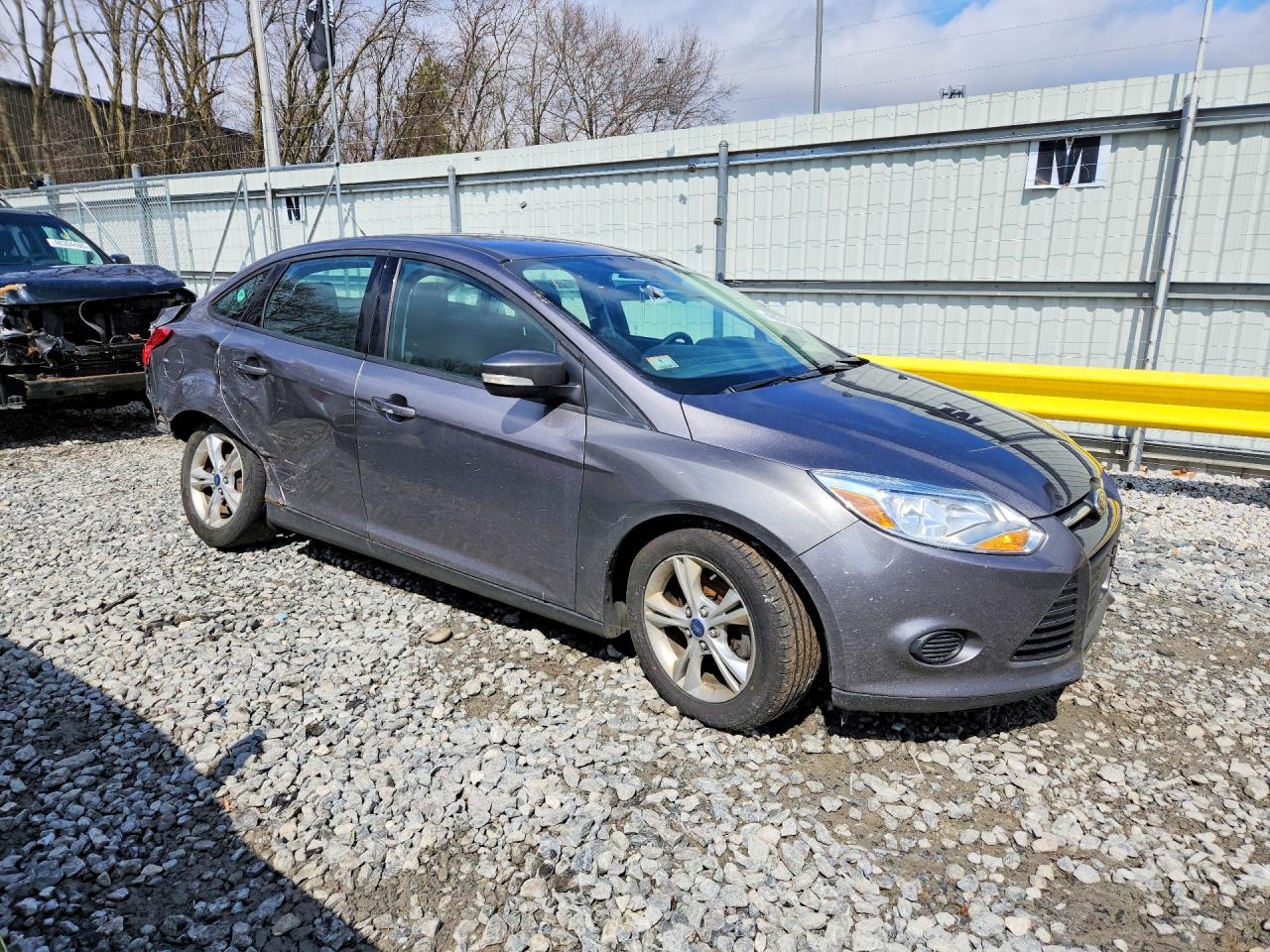 2014 Ford Focus Se Gray vin: 1FADP3F2XEL261932