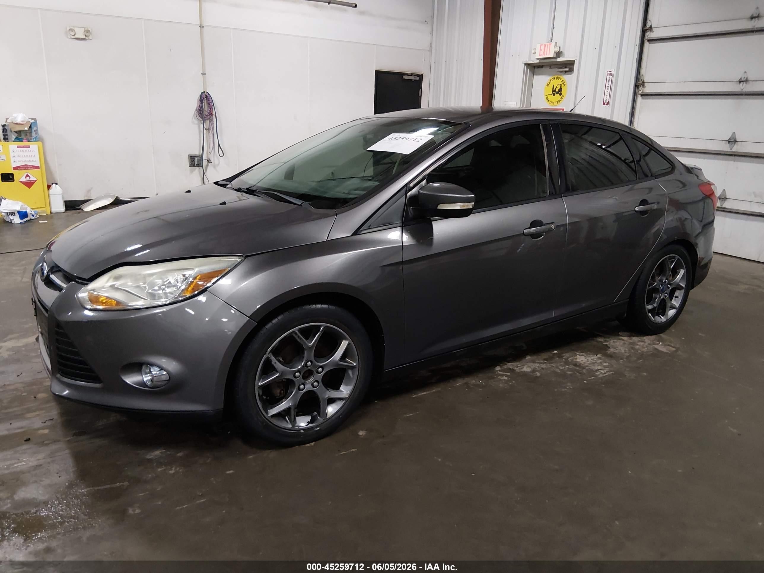 2014 Ford Focus Se Gray vin: 1FADP3F2XEL287348