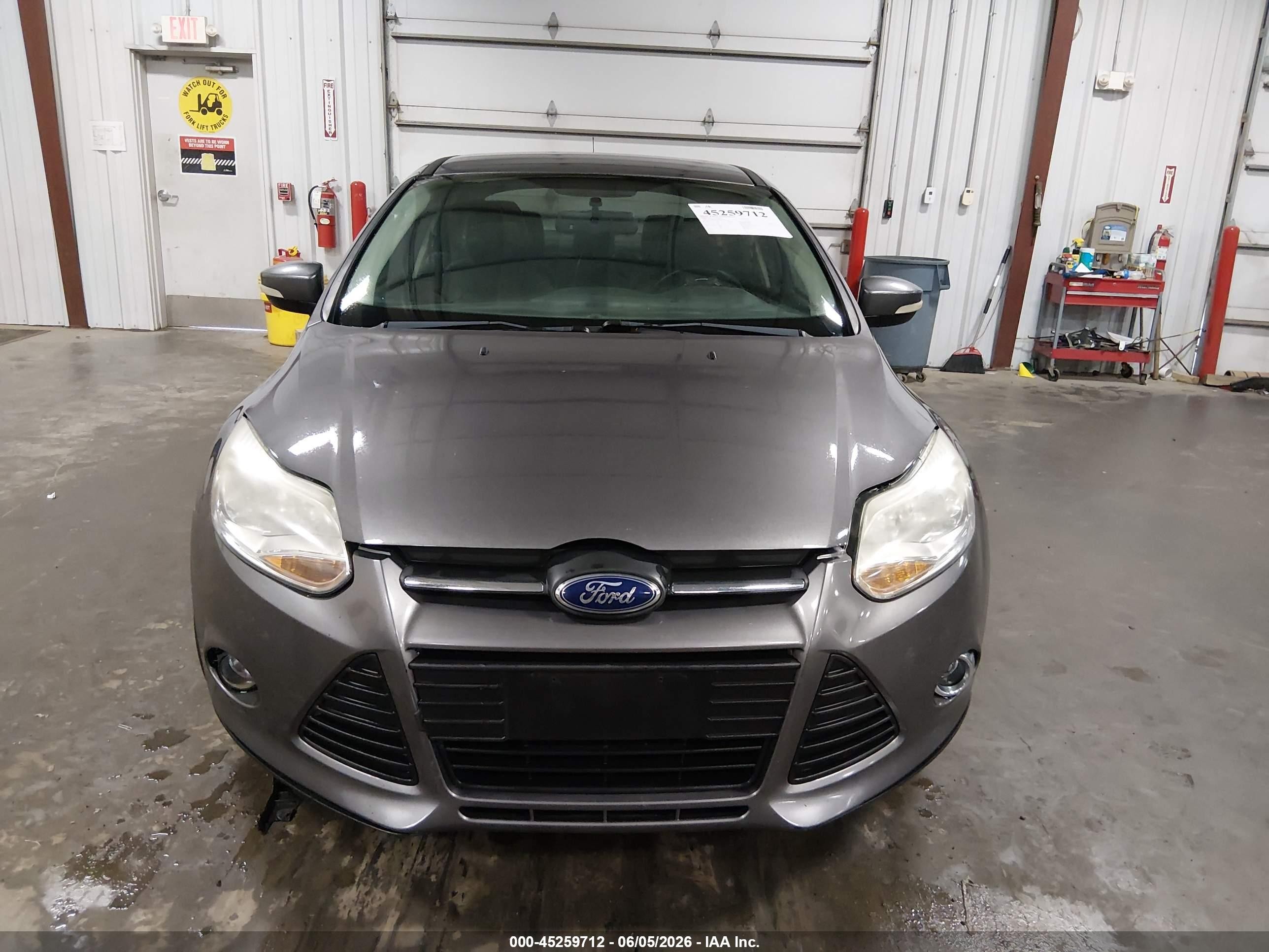 2014 Ford Focus Se Gray vin: 1FADP3F2XEL287348