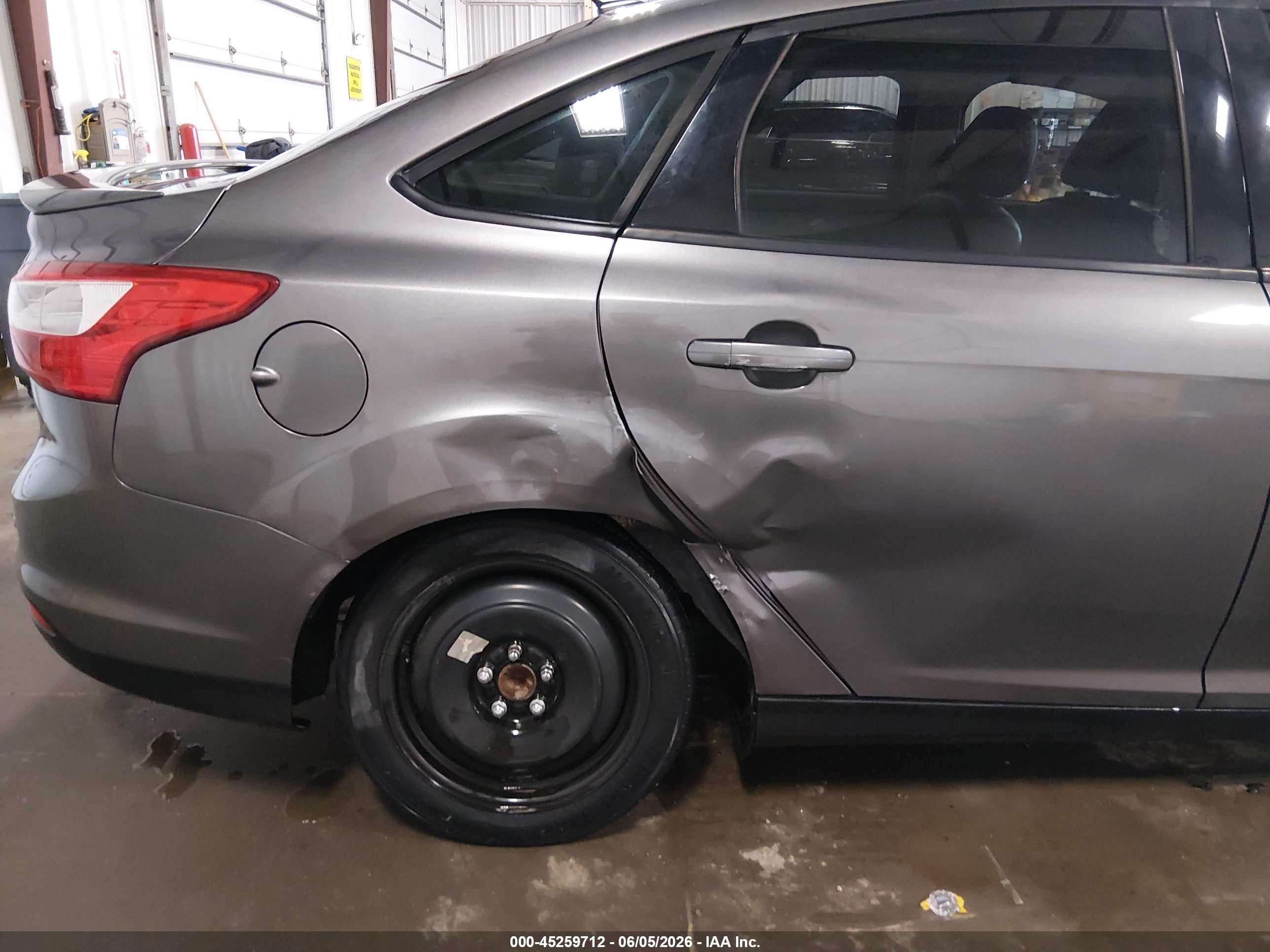 2014 Ford Focus Se Gray vin: 1FADP3F2XEL287348