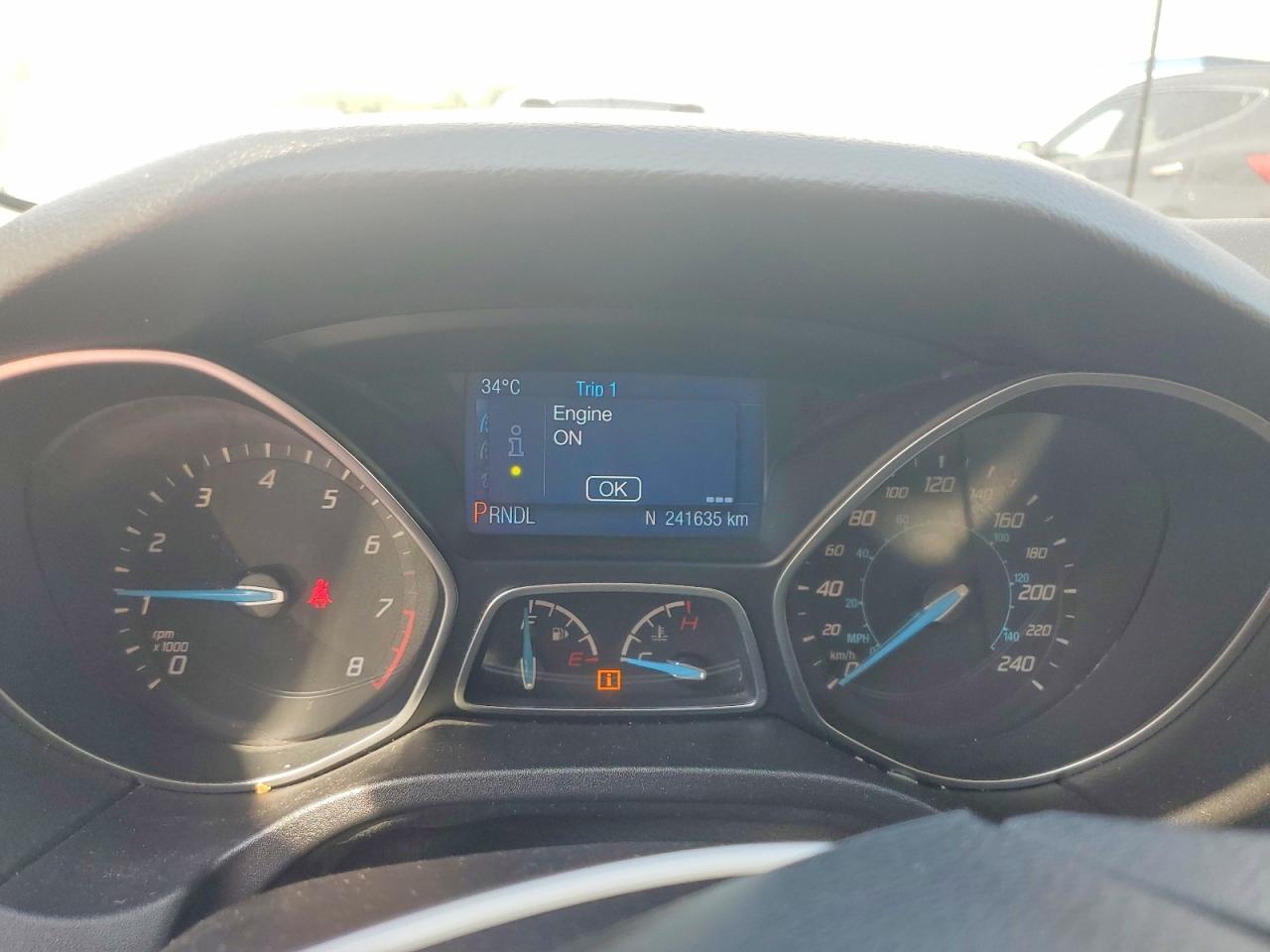 2014 Ford Focus Se Серебряный vin: 1FADP3F2XEL297135
