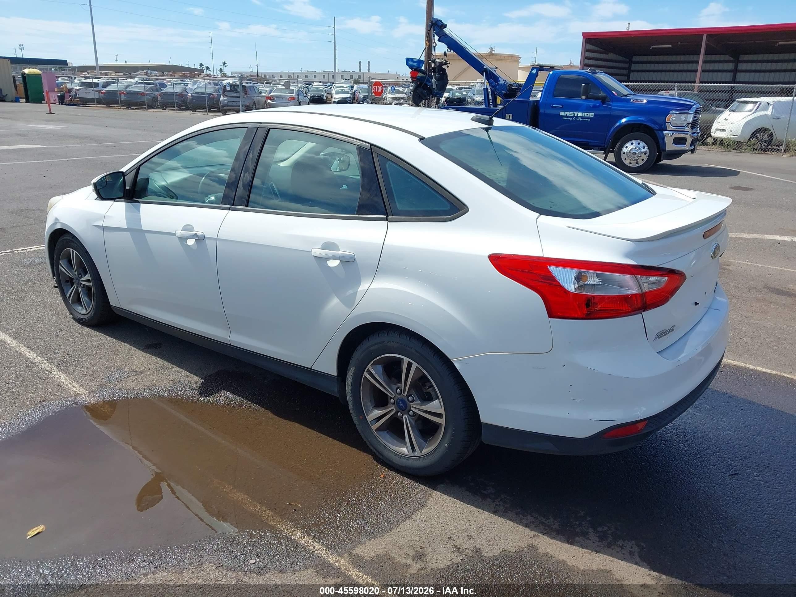 2014 Ford Focus Se White vin: 1FADP3F2XEL299614