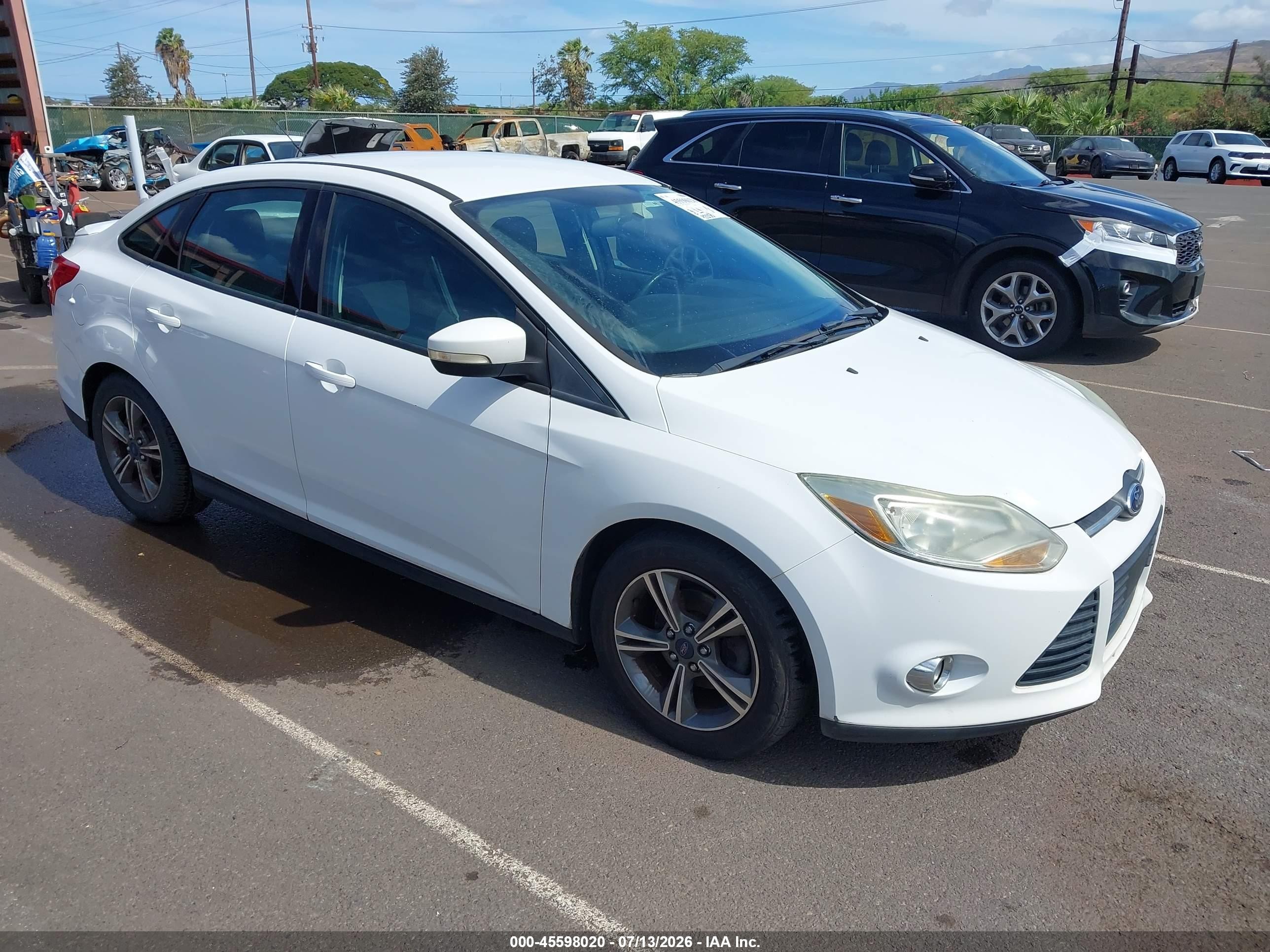 2014 Ford Focus Se White vin: 1FADP3F2XEL299614