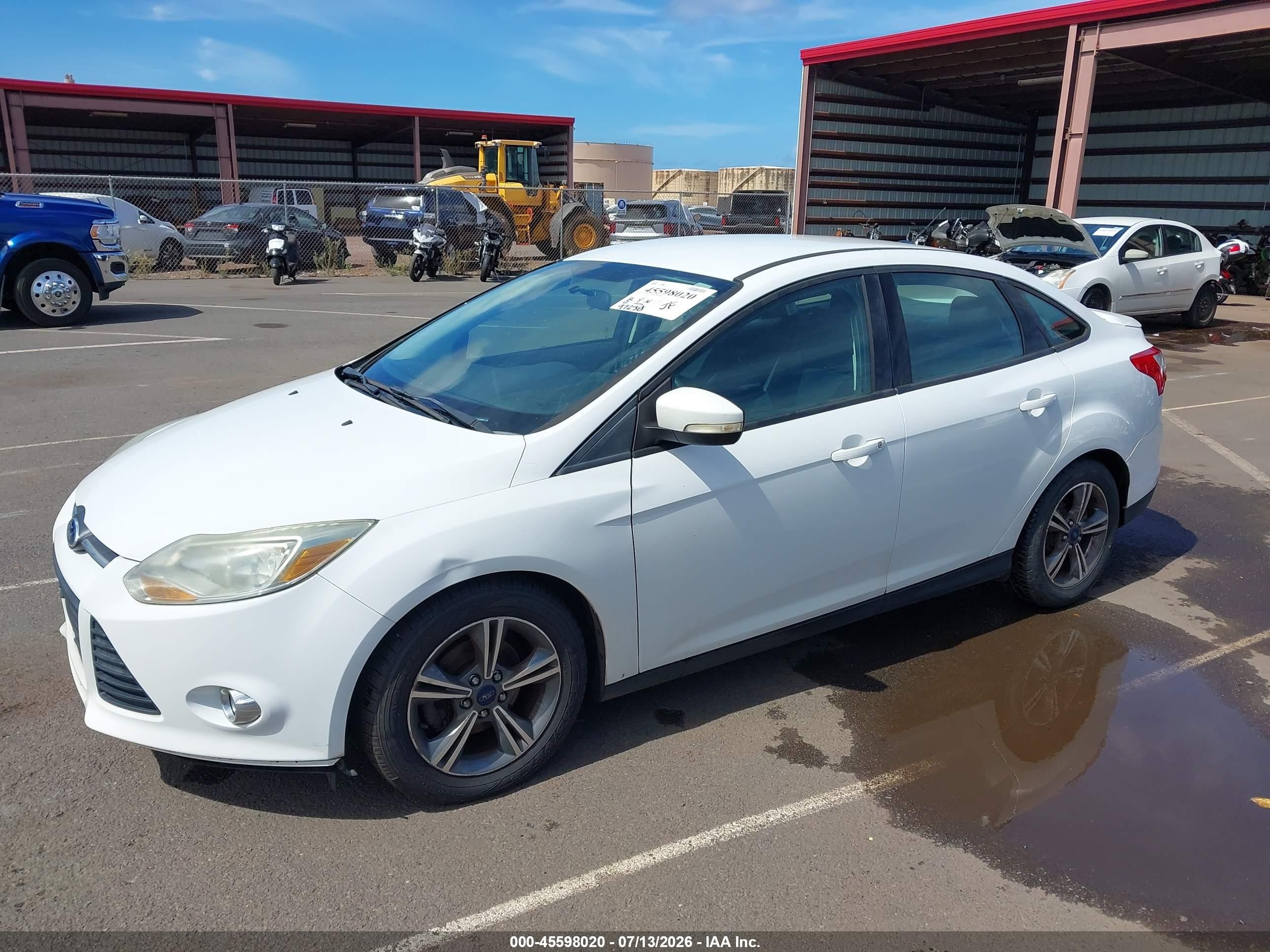 2014 Ford Focus Se White vin: 1FADP3F2XEL299614
