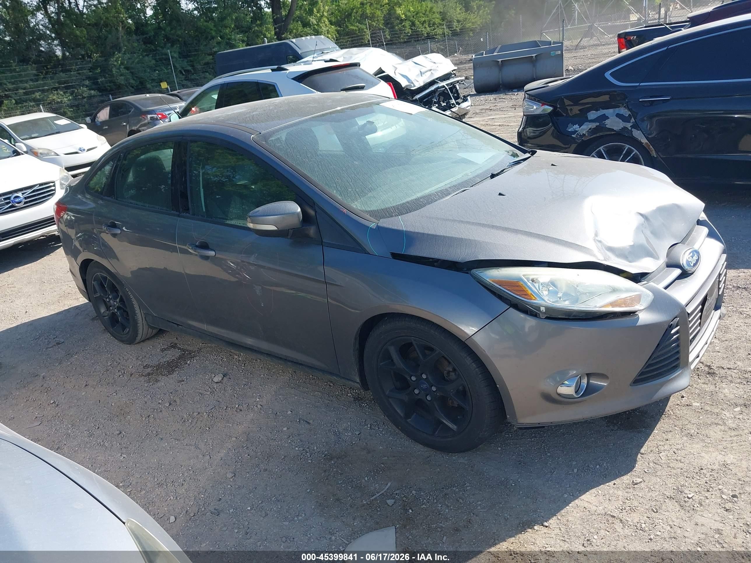 2014 Ford Focus Se Gray vin: 1FADP3F2XEL305234