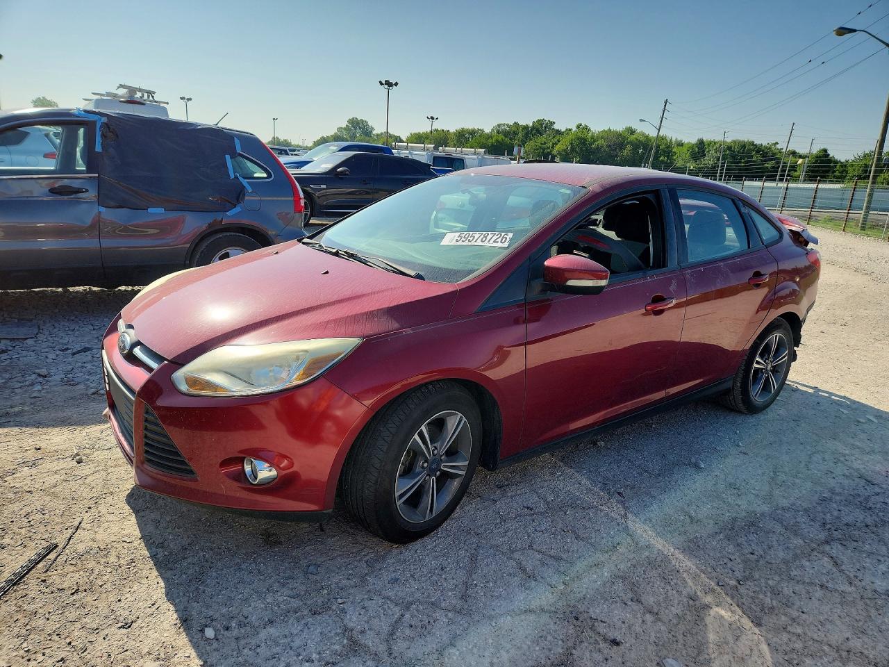 2014 Ford Focus Se Красный vin: 1FADP3F2XEL310904