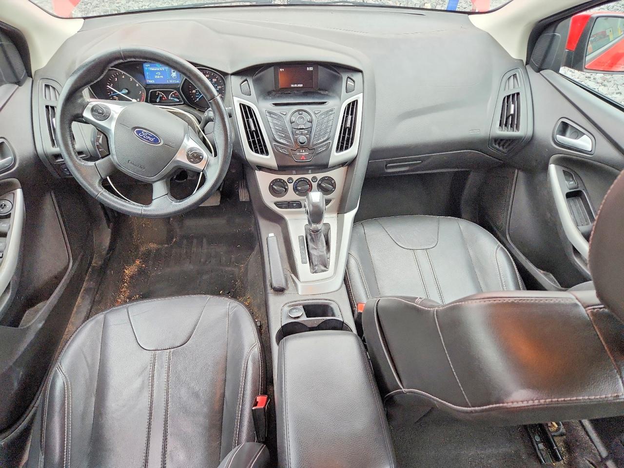 2014 Ford Focus Se Red vin: 1FADP3F2XEL318176