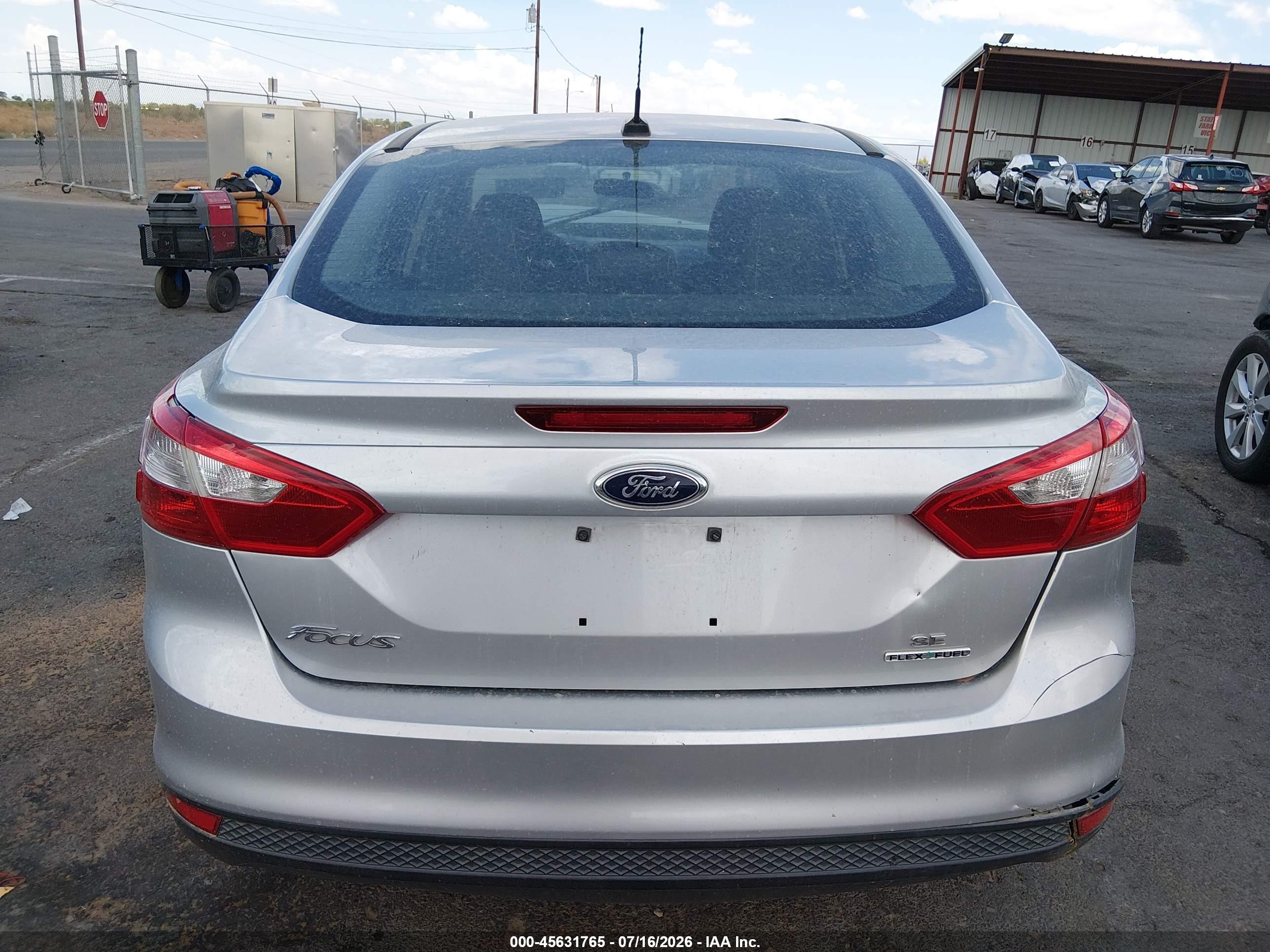 2014 Ford Focus Se Silver vin: 1FADP3F2XEL330277