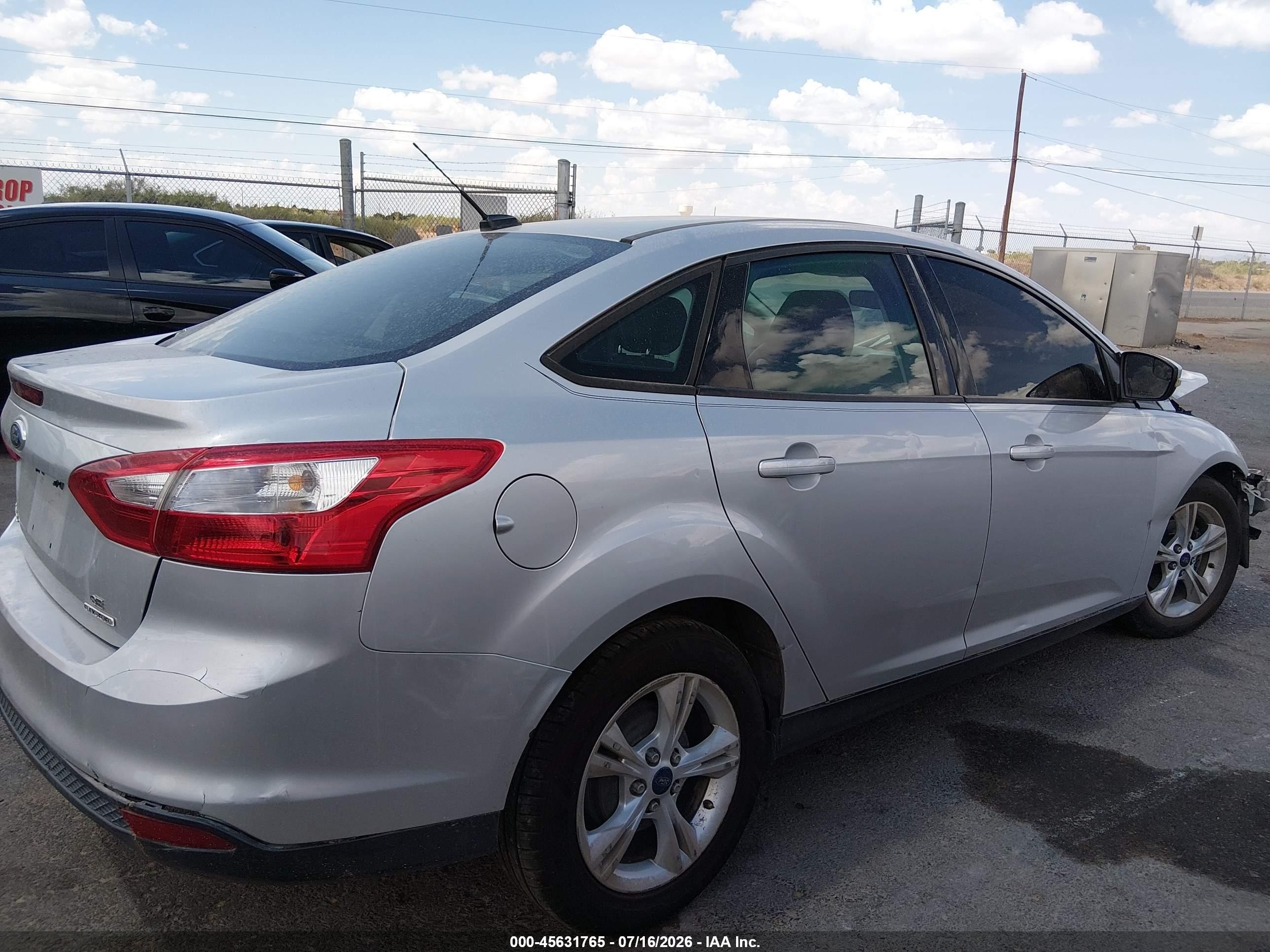 2014 Ford Focus Se Silver vin: 1FADP3F2XEL330277