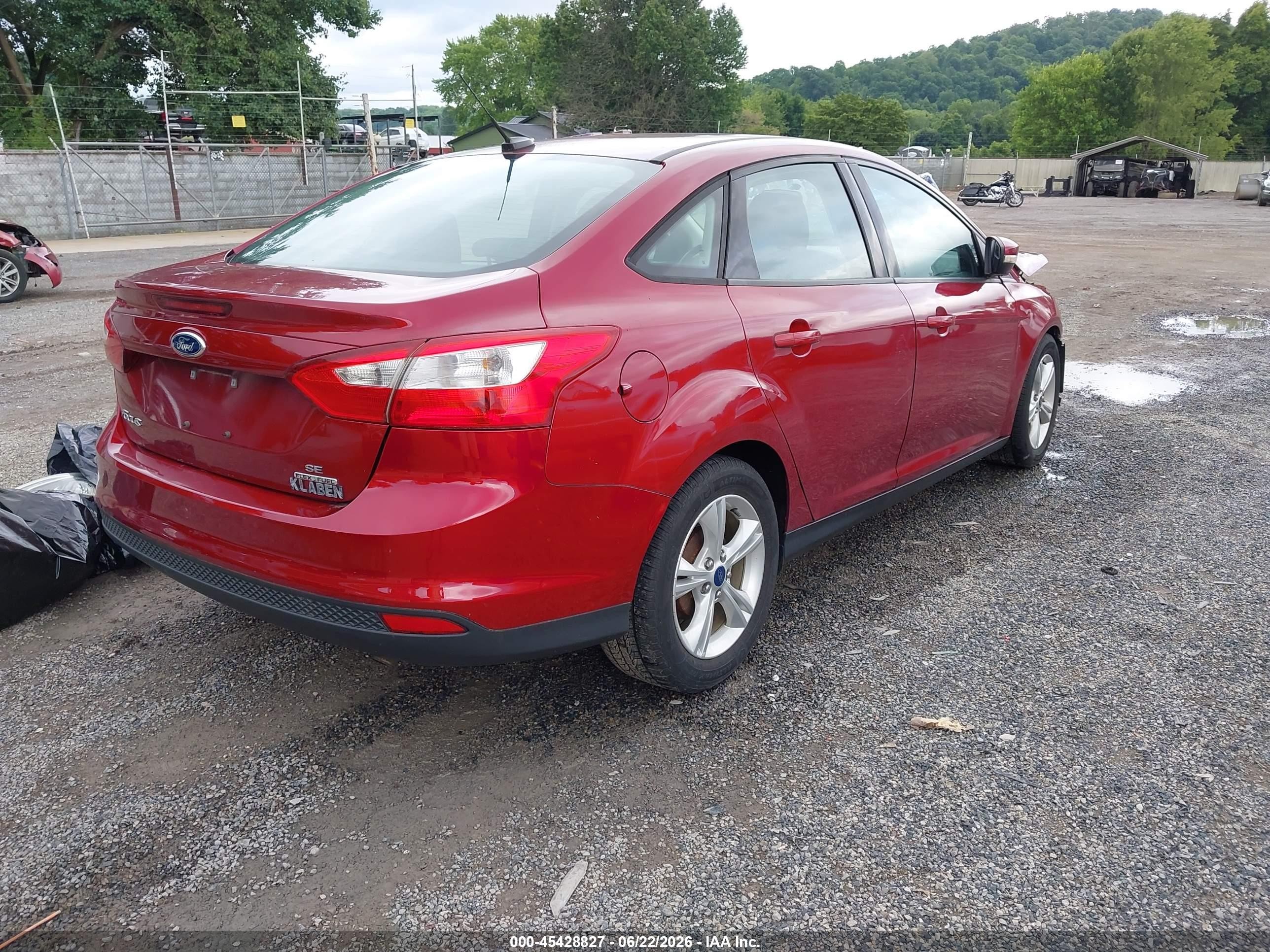 2014 Ford Focus Se Red vin: 1FADP3F2XEL354093