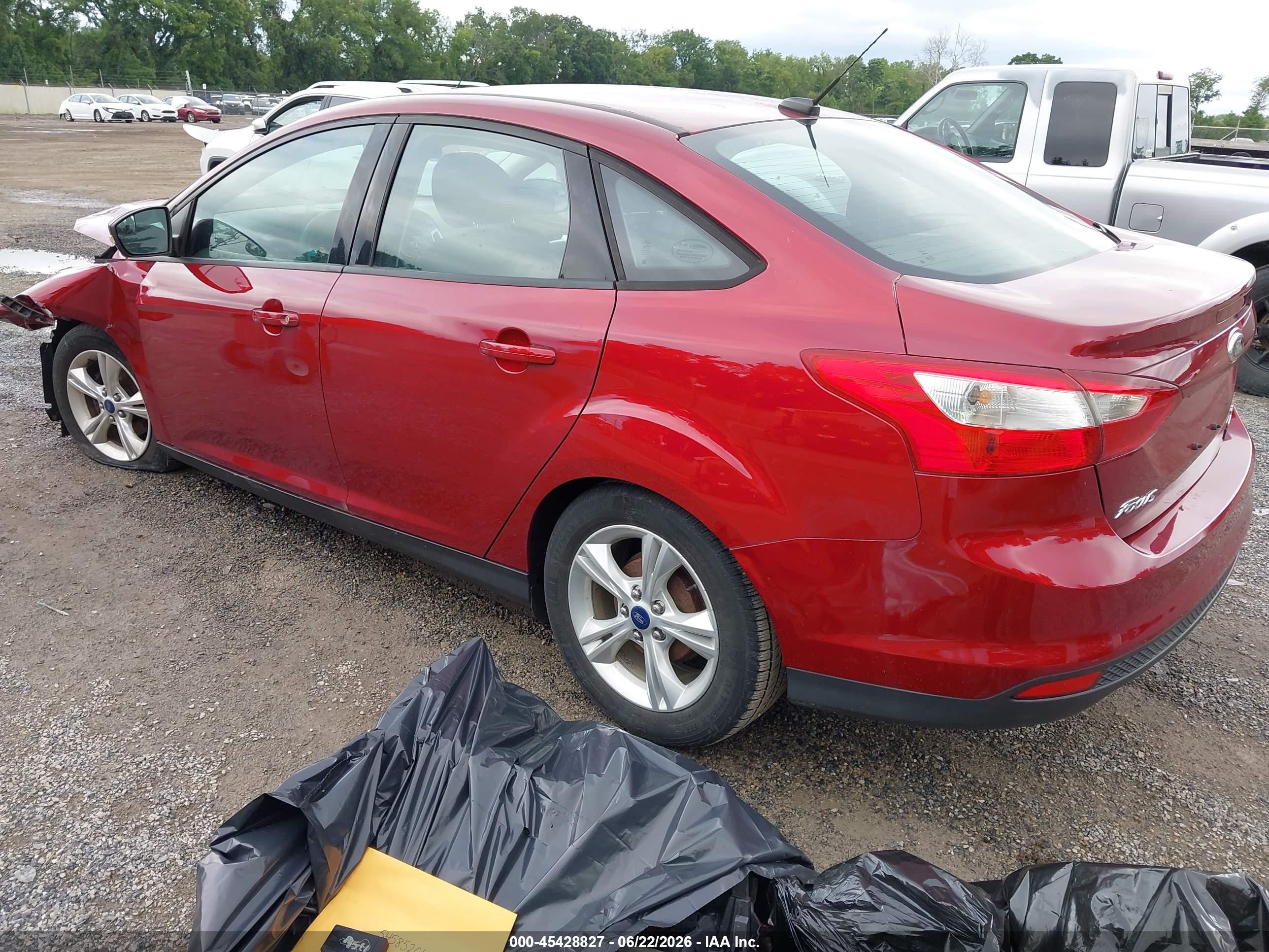 2014 Ford Focus Se Red vin: 1FADP3F2XEL354093