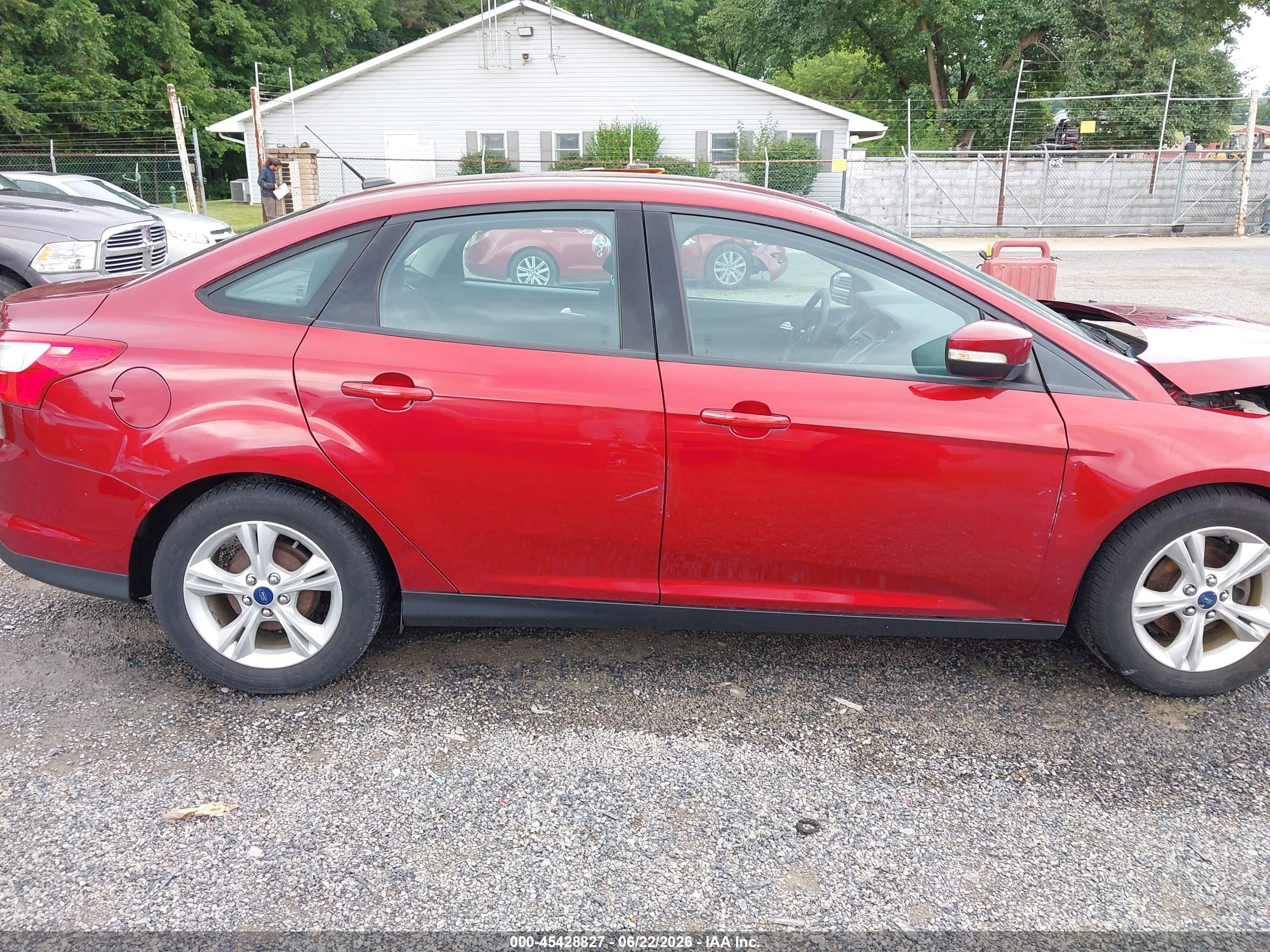 2014 Ford Focus Se Red vin: 1FADP3F2XEL354093