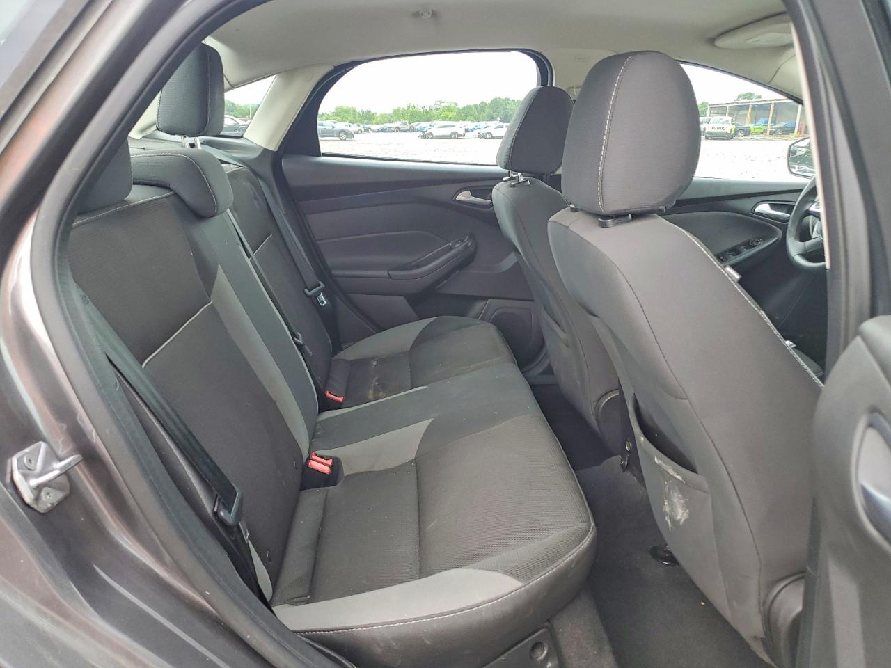 2014 Ford Focus Se Gray vin: 1FADP3F2XEL361352