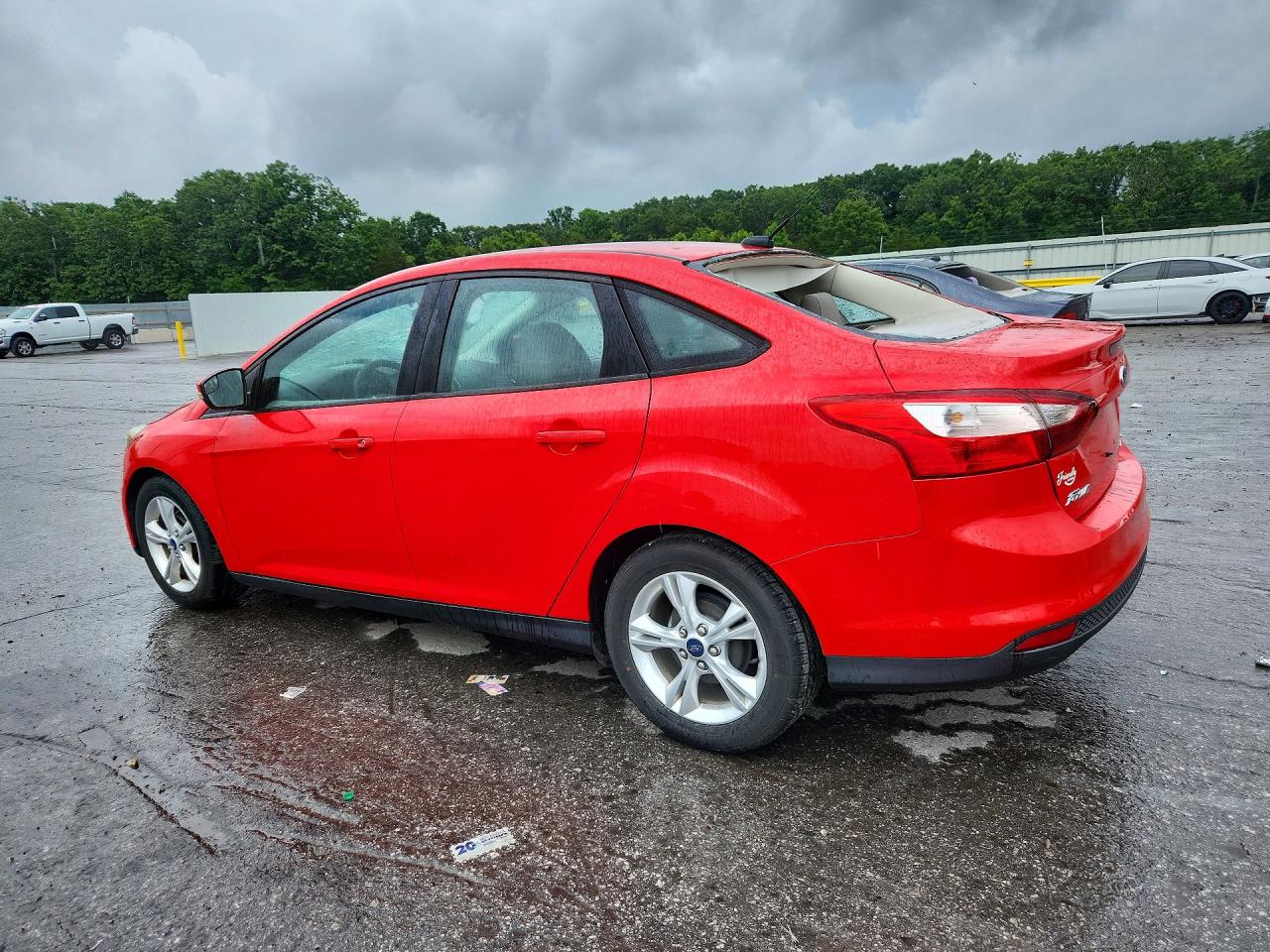 2014 Ford Focus Se Red vin: 1FADP3F2XEL373453