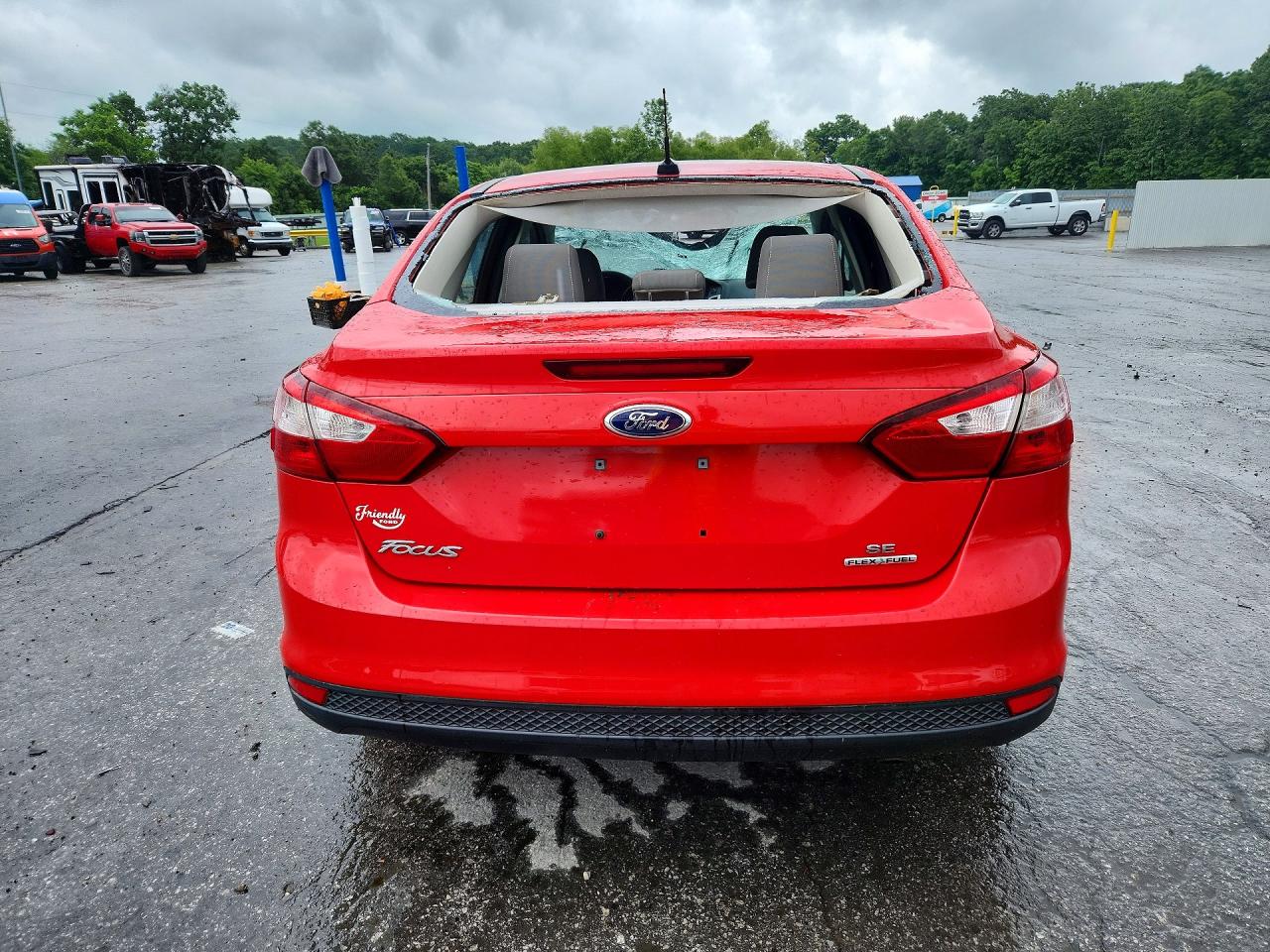 2014 Ford Focus Se Red vin: 1FADP3F2XEL373453