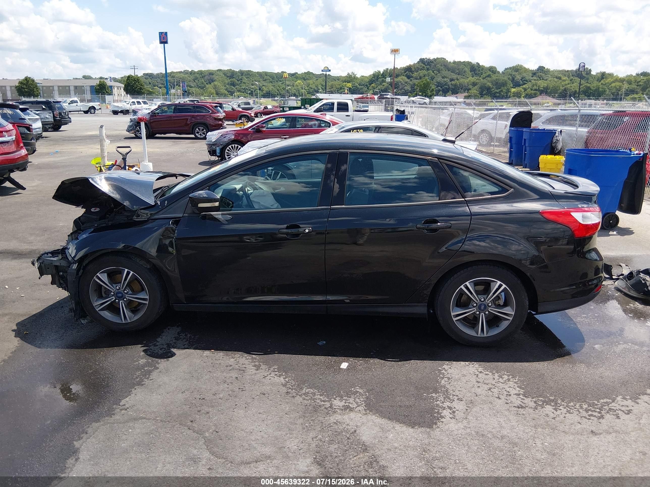 2014 Ford Focus Se Black vin: 1FADP3F2XEL381570
