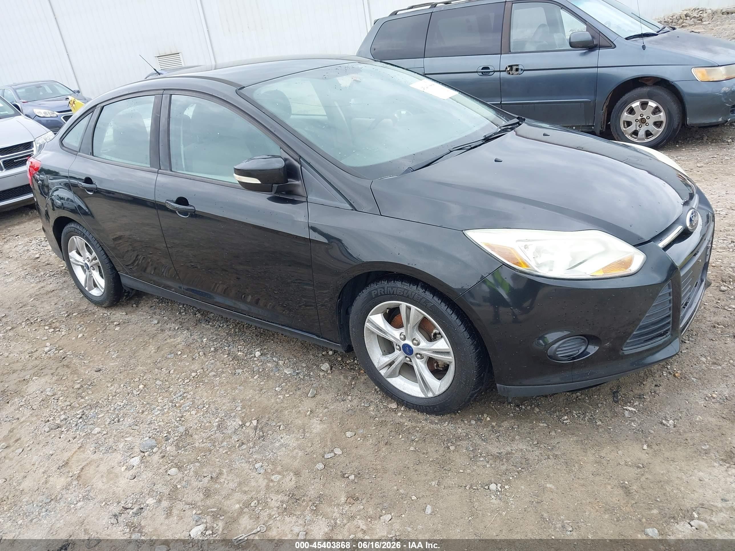 2014 Ford Focus Se Black vin: 1FADP3F2XEL386882