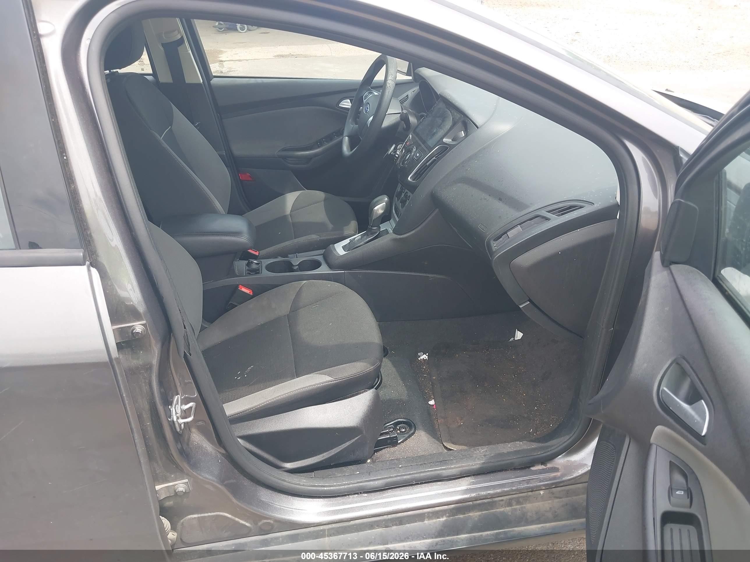 2014 Ford Focus Se Gray vin: 1FADP3F2XEL387403