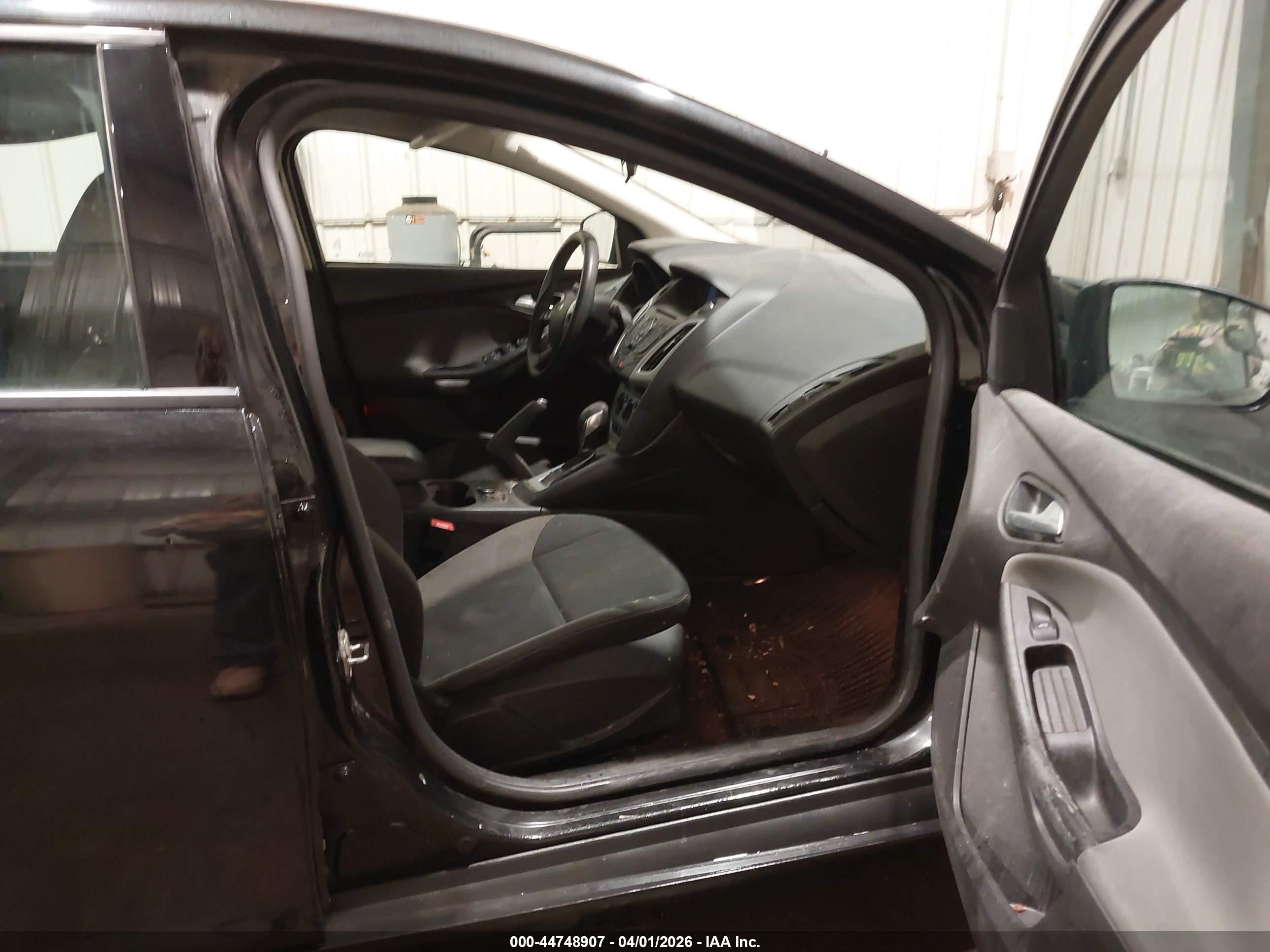 2014 Ford Focus Se Black vin: 1FADP3F2XEL391158