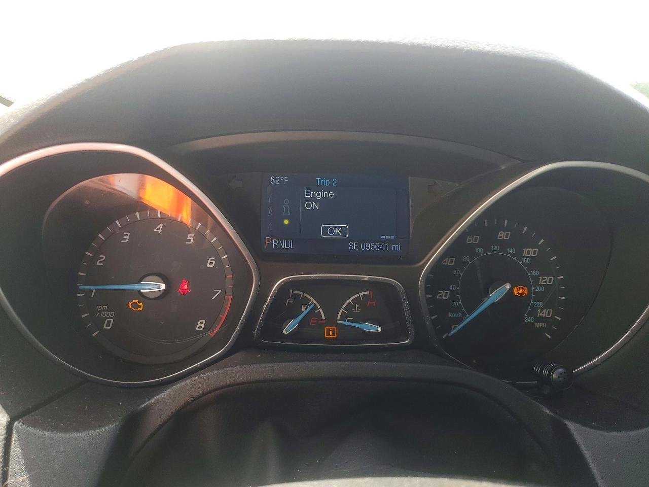 2014 Ford Focus Se Silver vin: 1FADP3F2XEL393069