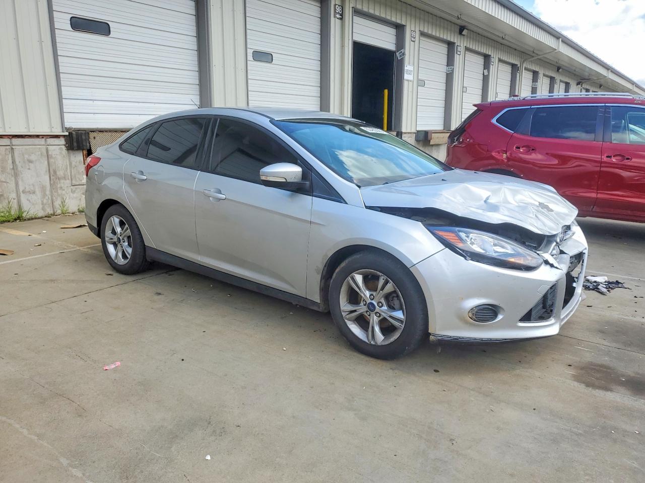2014 Ford Focus Se Silver vin: 1FADP3F2XEL393069