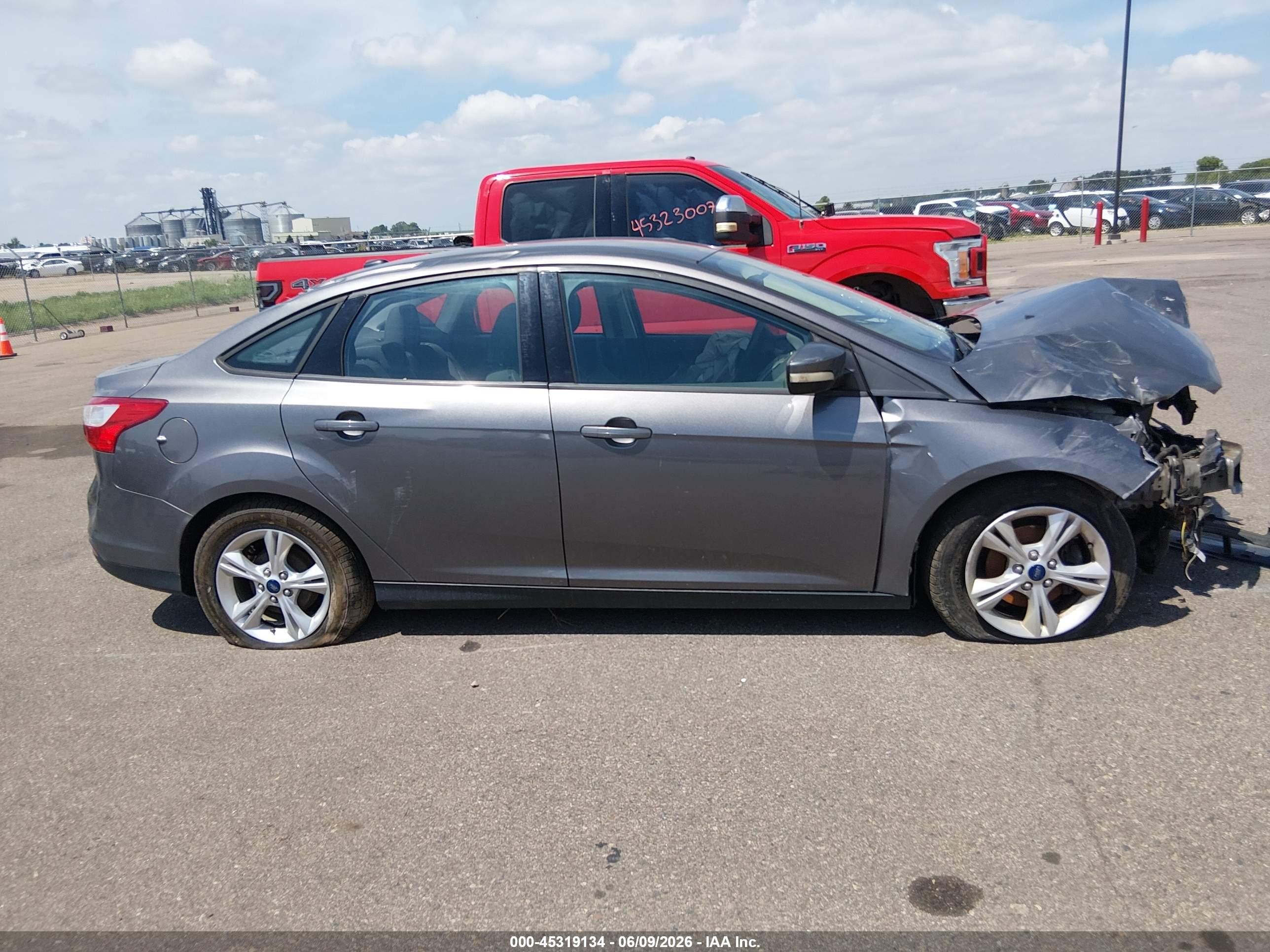 2014 Ford Focus Se Gray vin: 1FADP3F2XEL399258