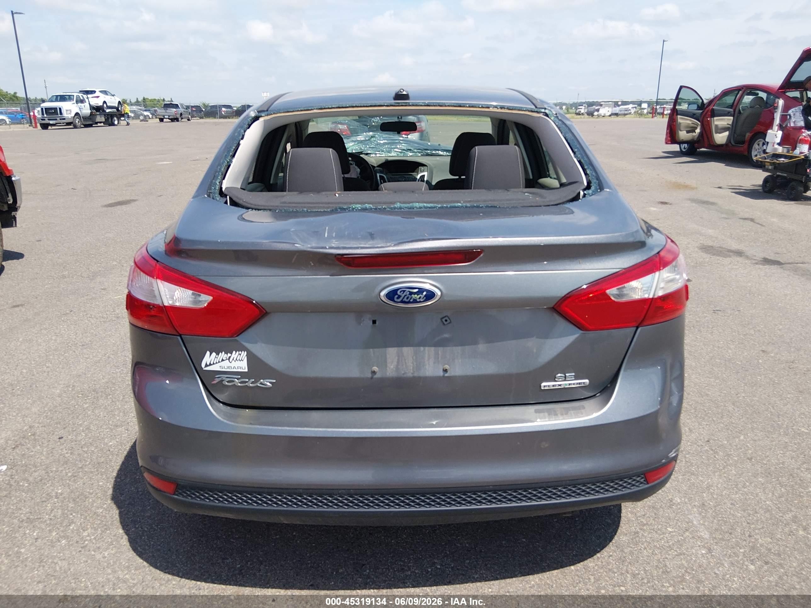 2014 Ford Focus Se Gray vin: 1FADP3F2XEL399258
