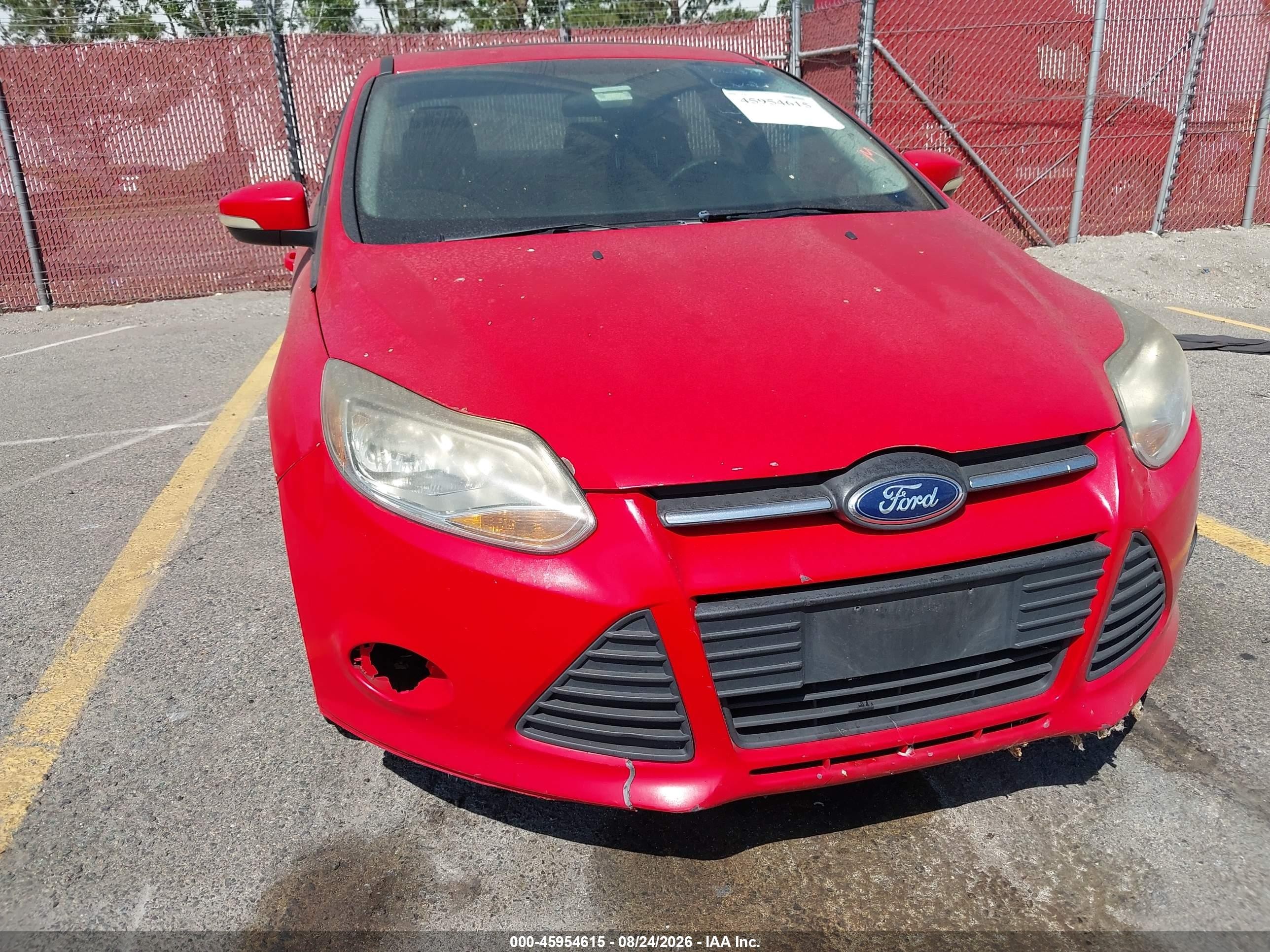 2014 Ford Focus Se Red vin: 1FADP3F2XEL403311