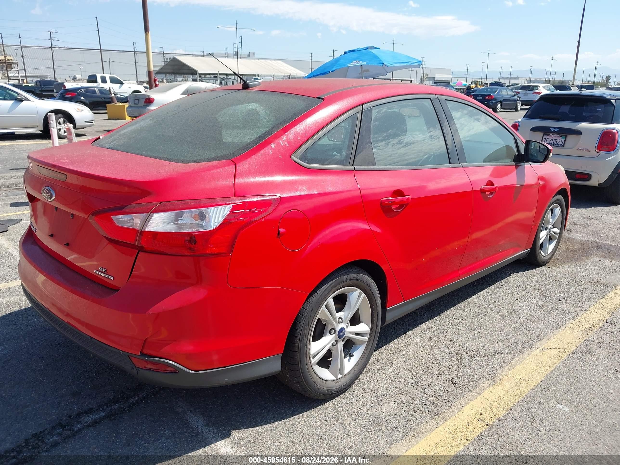 2014 Ford Focus Se Red vin: 1FADP3F2XEL403311