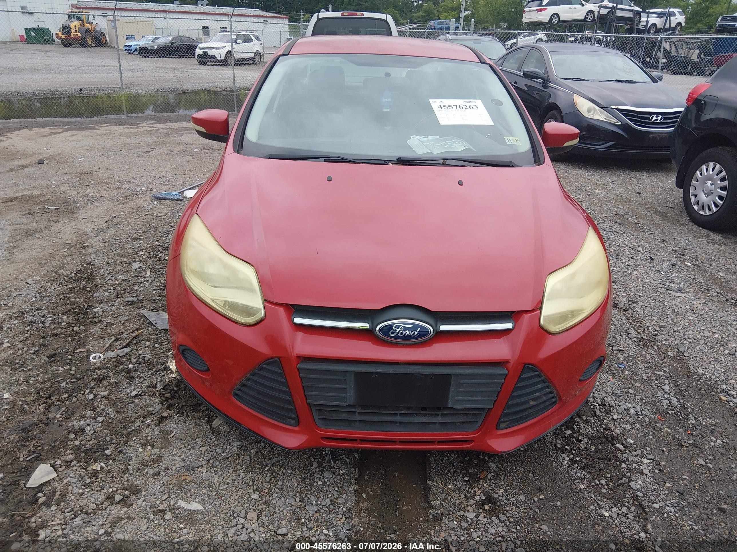 2014 Ford Focus Se Red vin: 1FADP3F2XEL410727