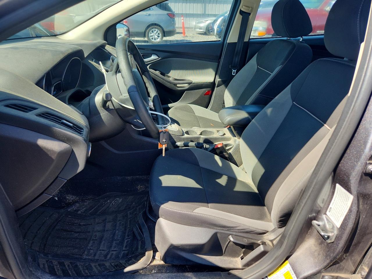 2014 Ford Focus Se Silver vin: 1FADP3F2XEL410873