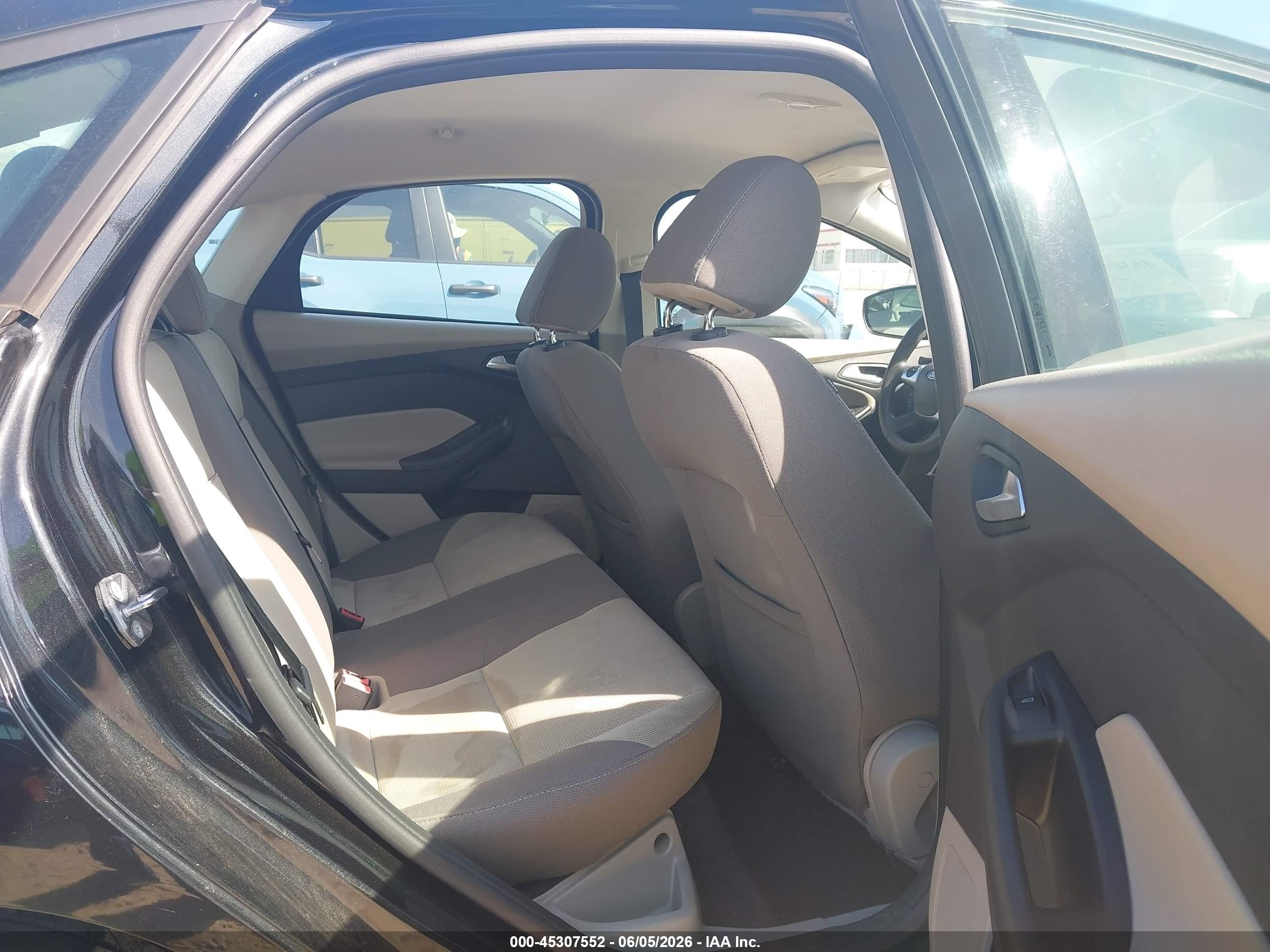 2014 Ford Focus Se Black vin: 1FADP3F2XEL425454