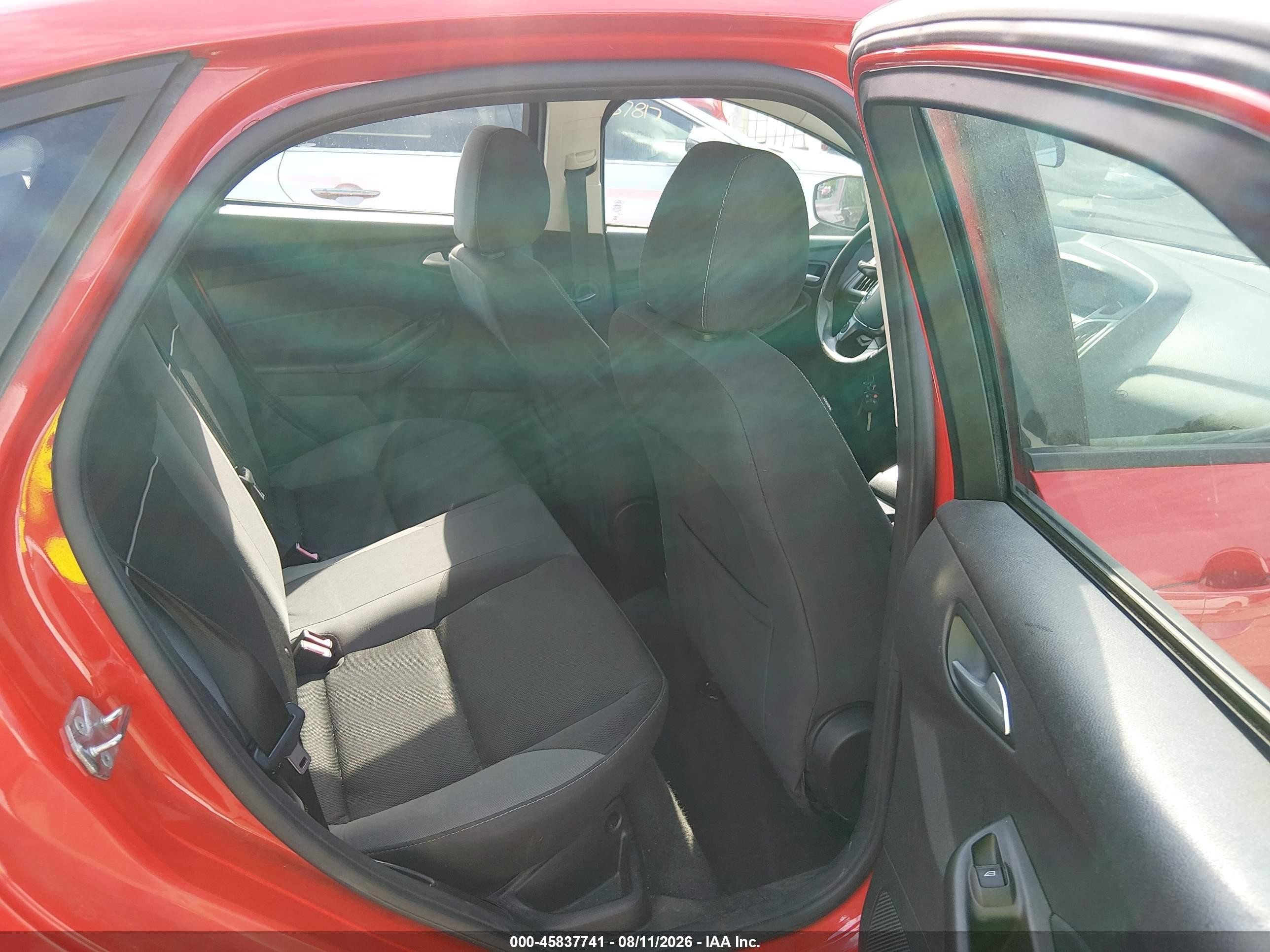 2014 Ford Focus Se Red vin: 1FADP3F2XEL428127