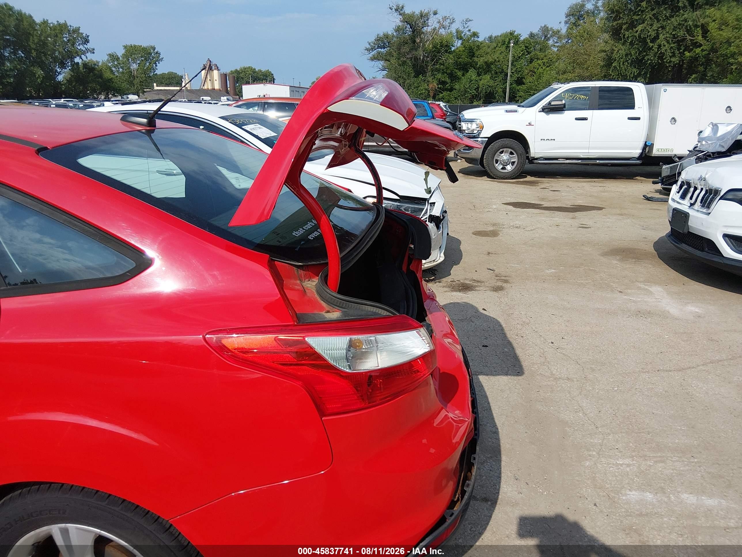 2014 Ford Focus Se Red vin: 1FADP3F2XEL428127