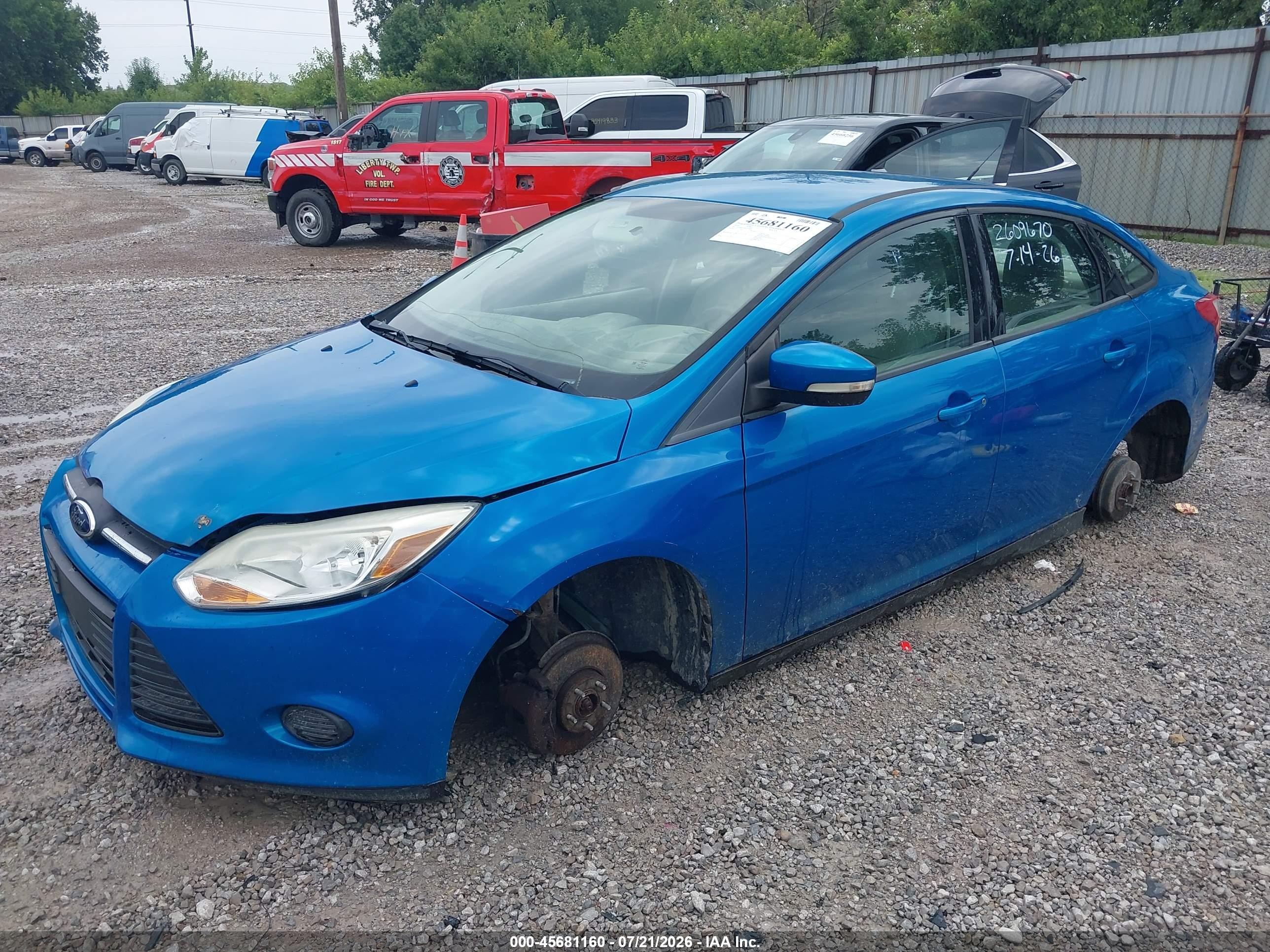 2014 Ford Focus Se Blue vin: 1FADP3F2XEL428645