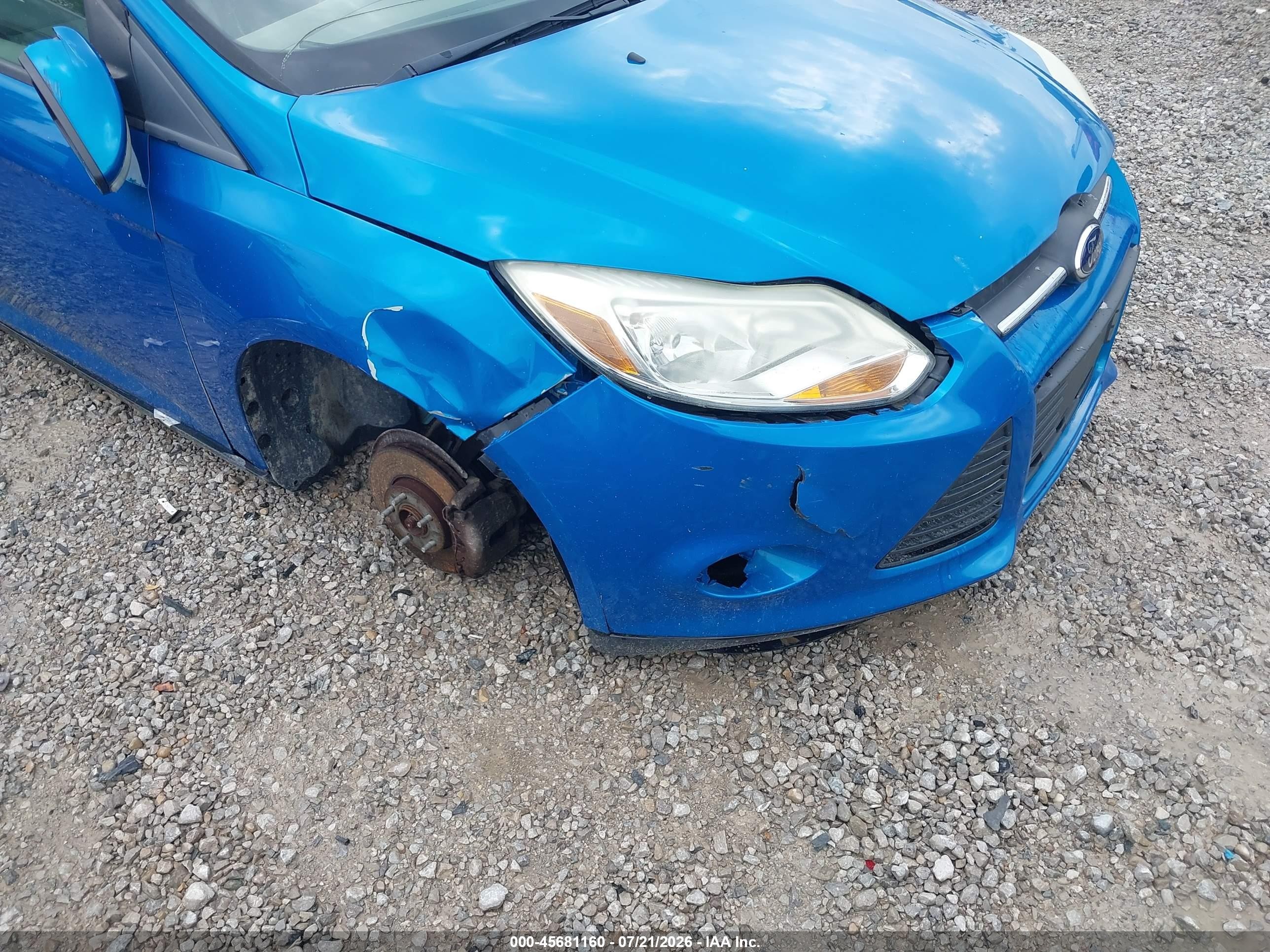 2014 Ford Focus Se Blue vin: 1FADP3F2XEL428645