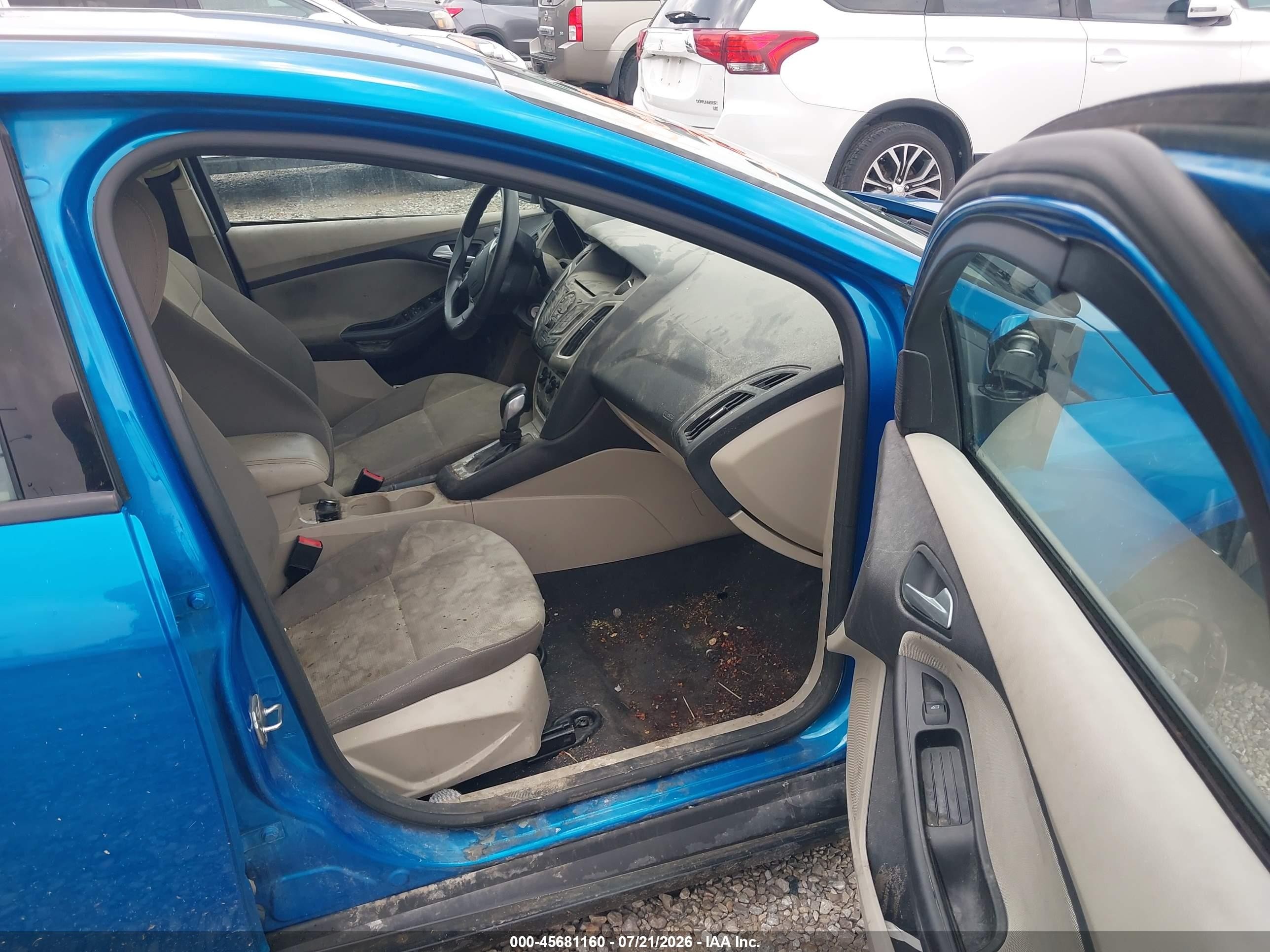 2014 Ford Focus Se Blue vin: 1FADP3F2XEL428645
