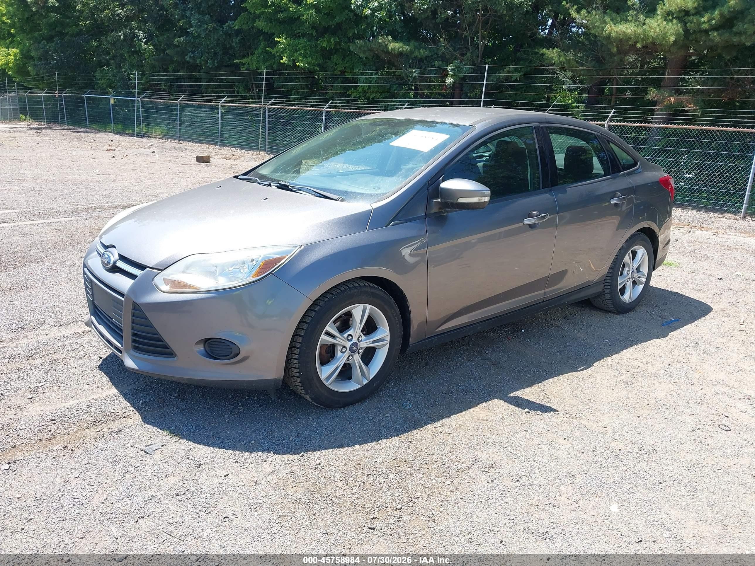 2014 Ford Focus Se Серый vin: 1FADP3F2XEL450483