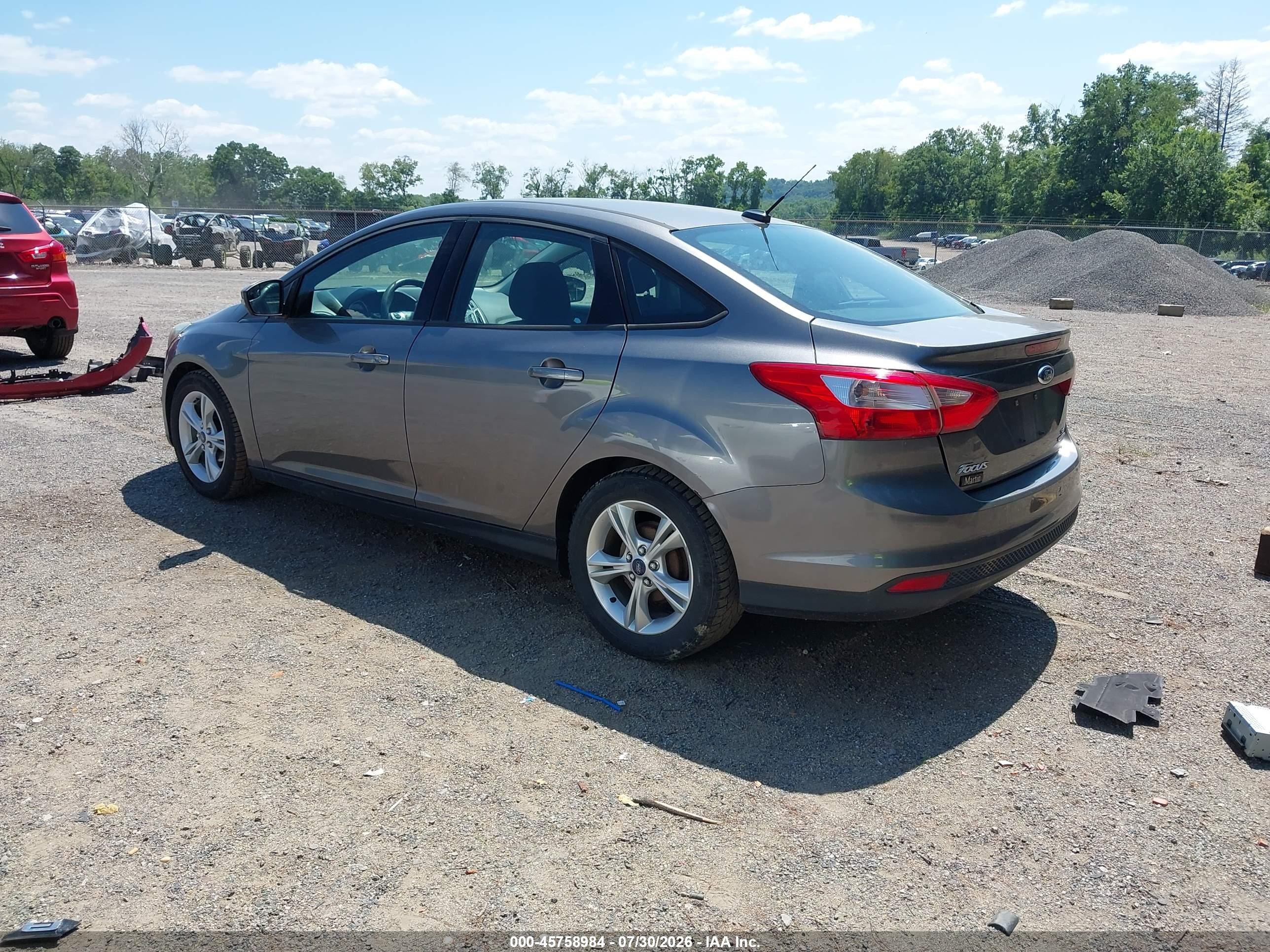 2014 Ford Focus Se Серый vin: 1FADP3F2XEL450483