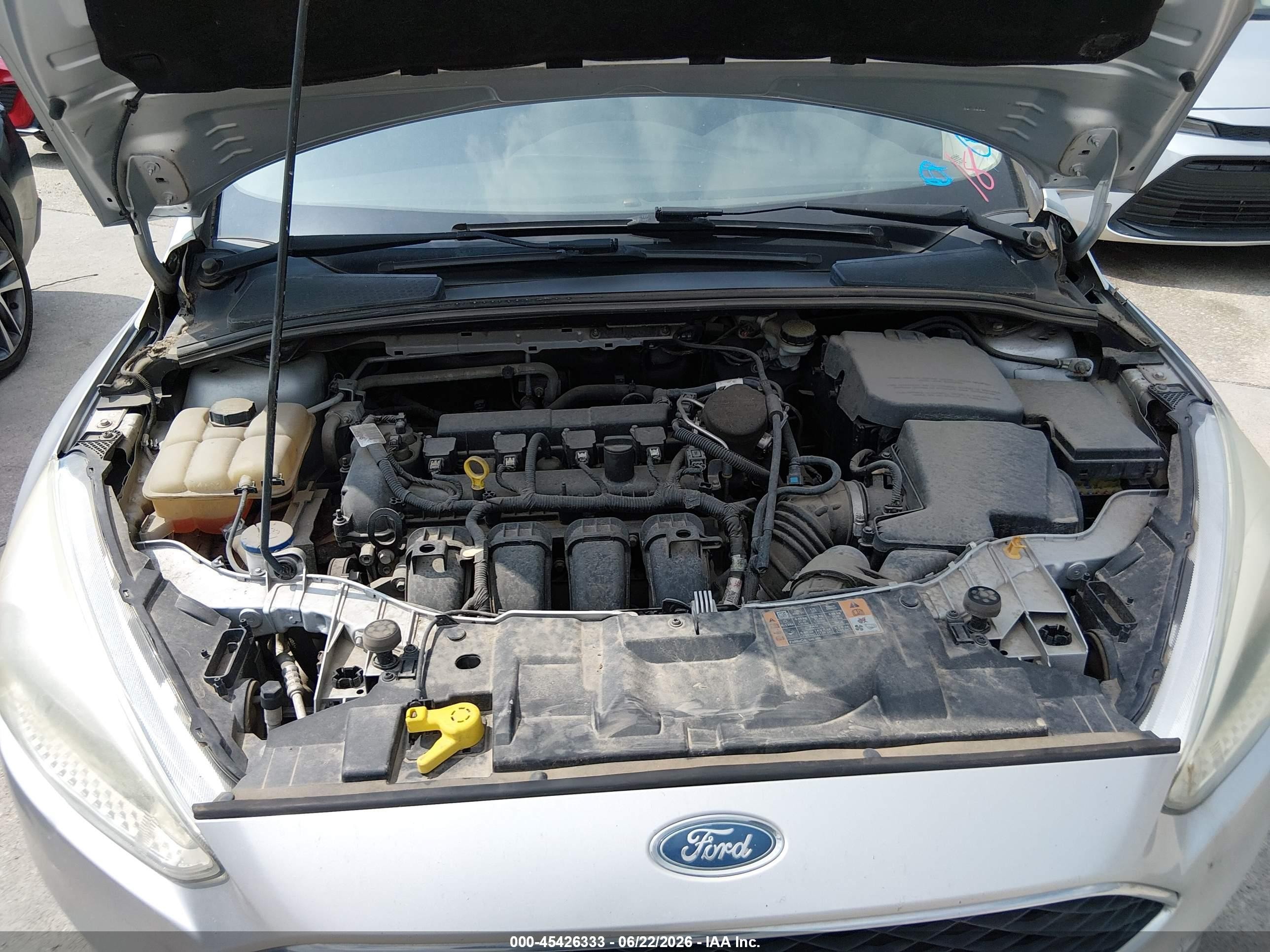 2015 Ford Focus Se Silver vin: 1FADP3F2XFL202672