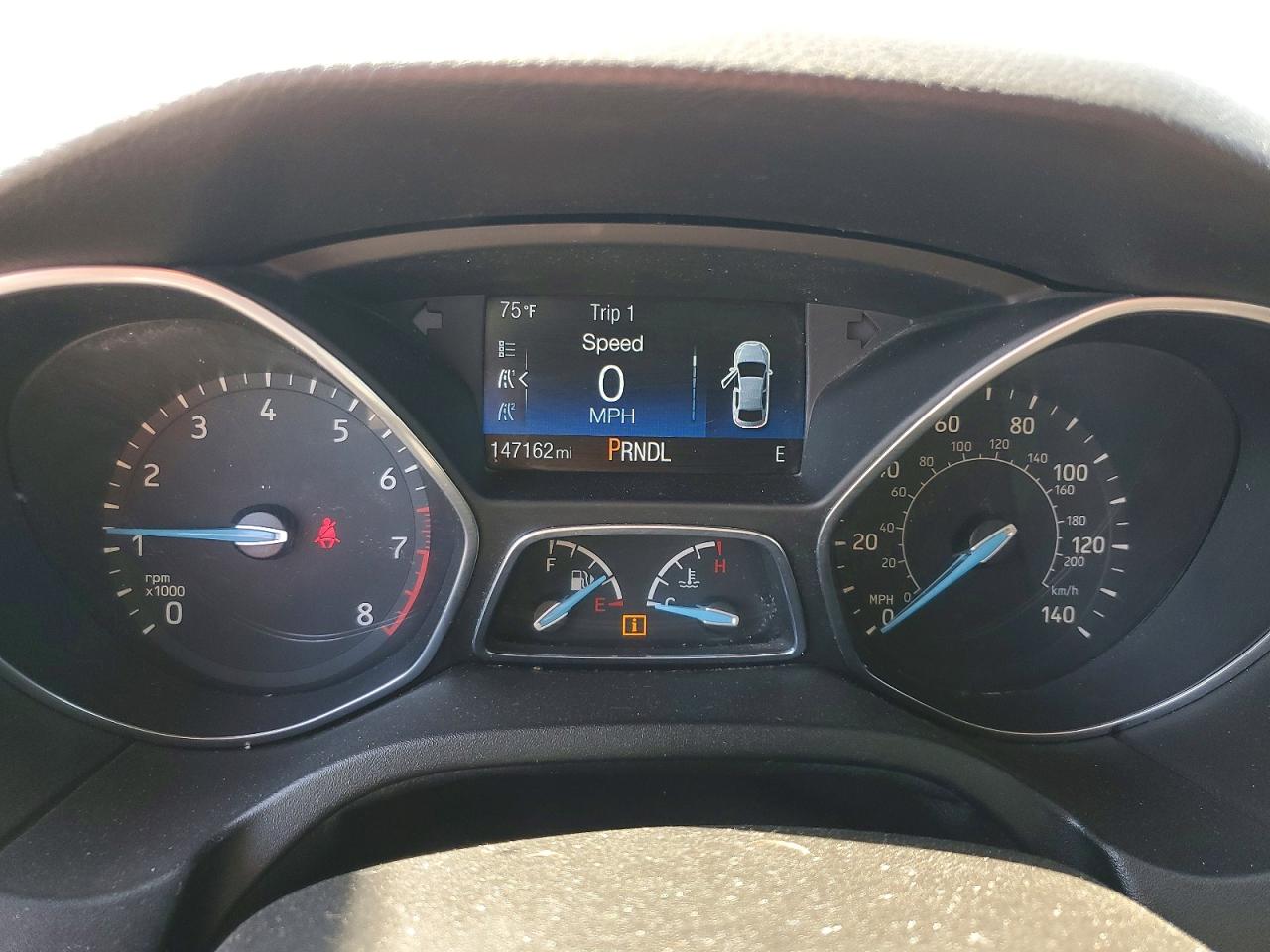 2015 Ford Focus Se Gray vin: 1FADP3F2XFL207029