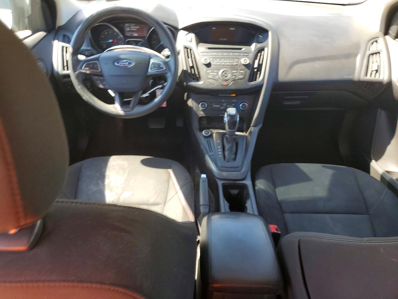 2015 Ford Focus Se Gray vin: 1FADP3F2XFL207029